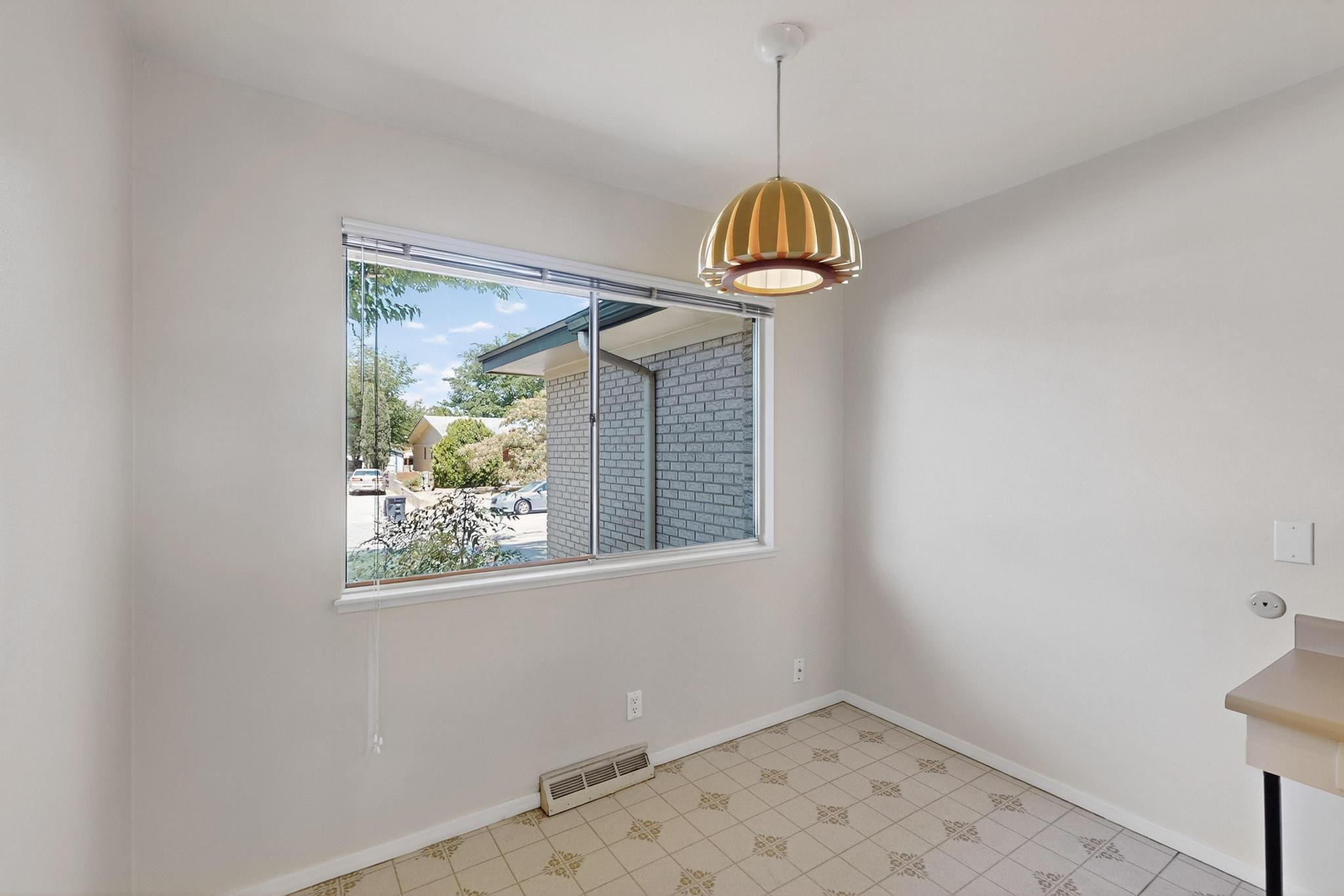 3208 Texas Street NE