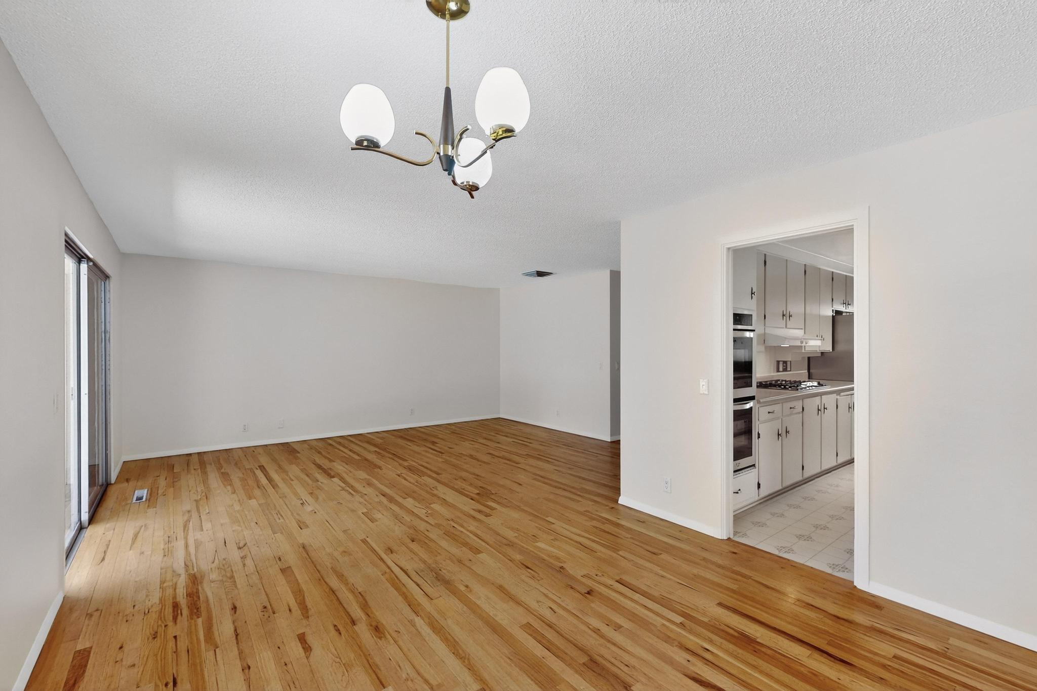 3208 Texas Street NE