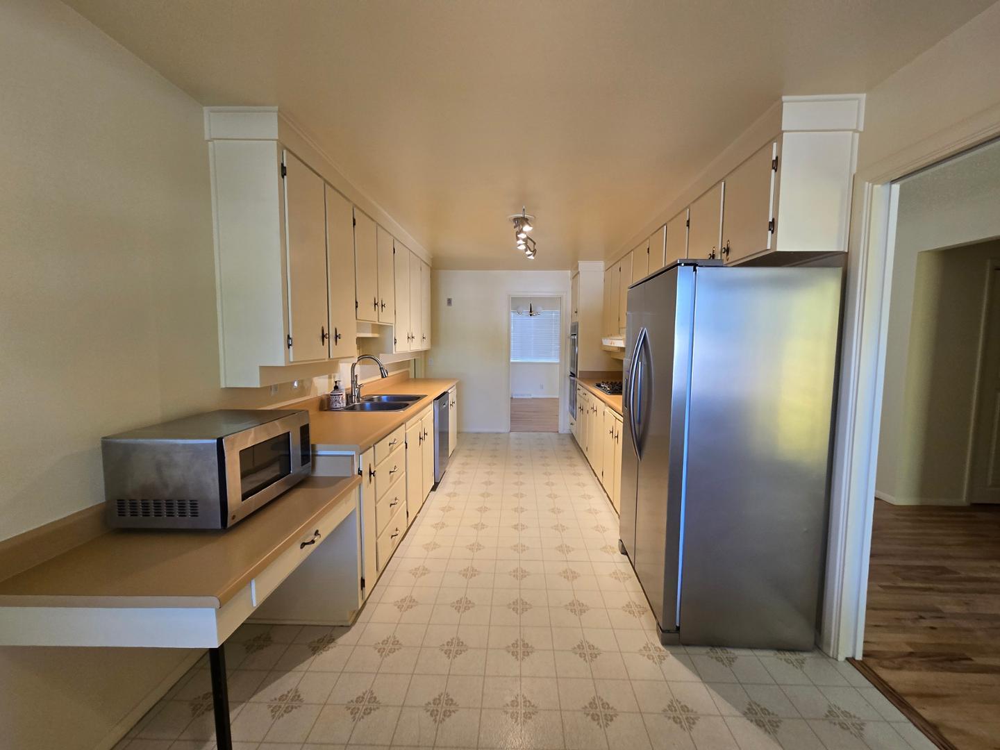 3208 Texas Street NE