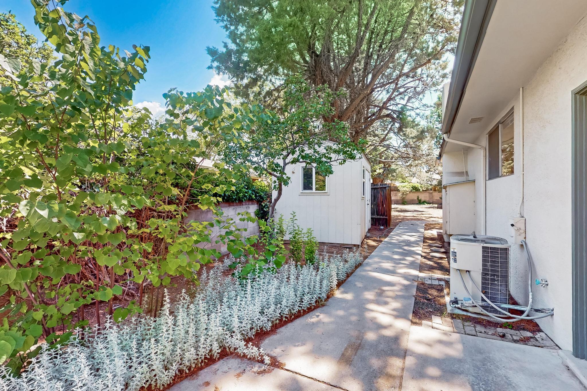 3208 Texas Street NE