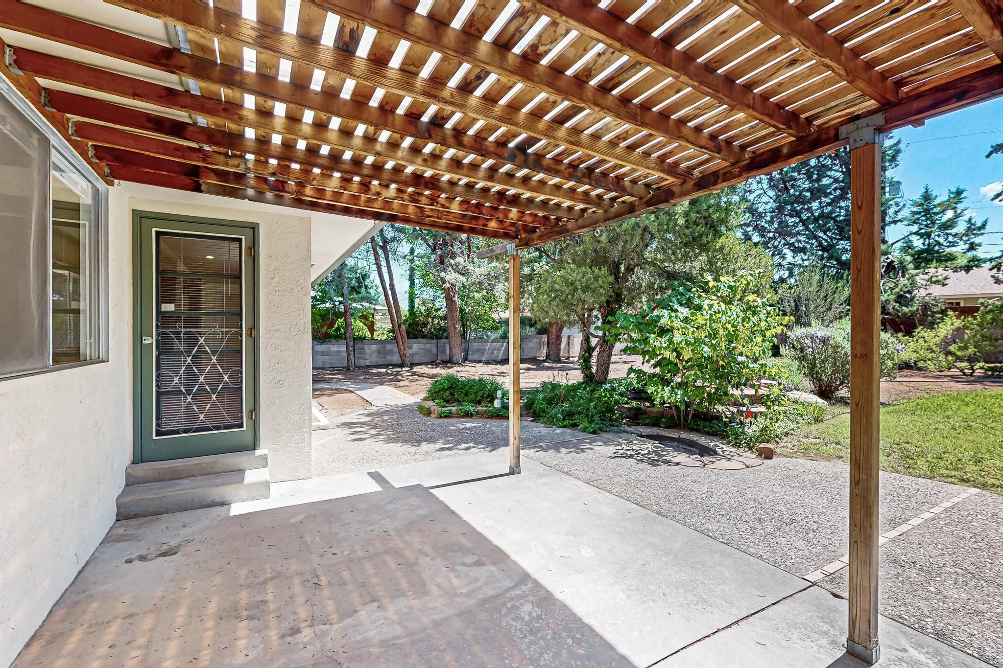 3208 Texas Street NE