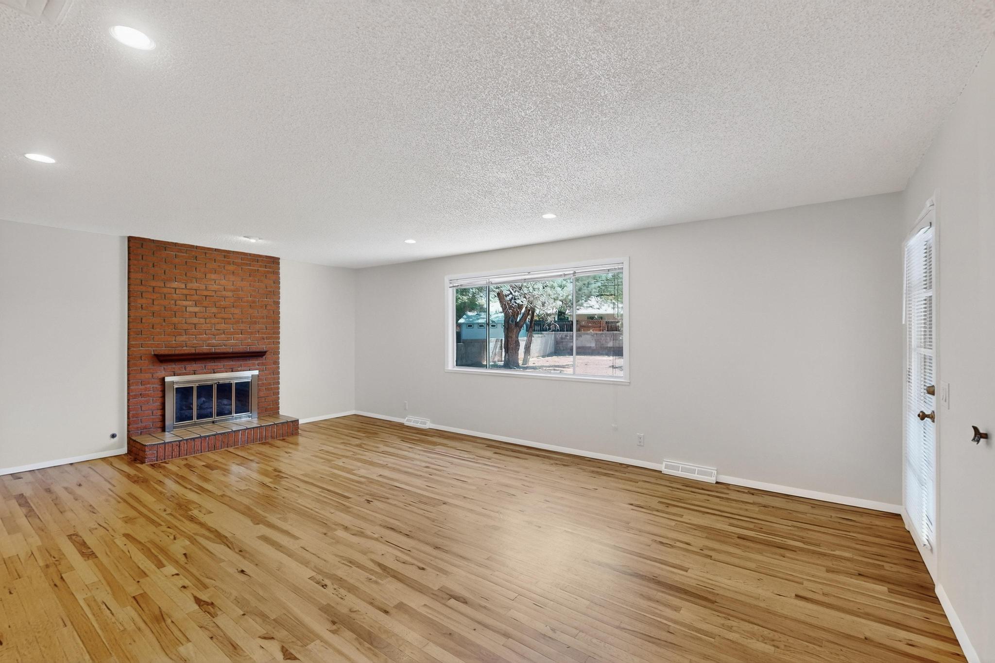 3208 Texas Street NE