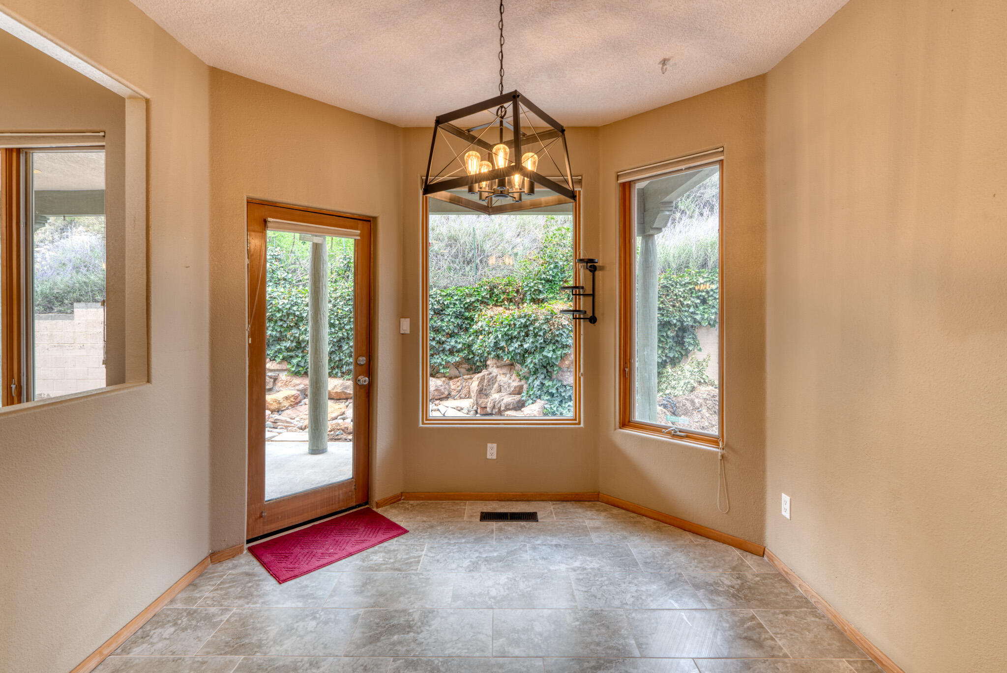 4224 NEW VISTAS Court NW