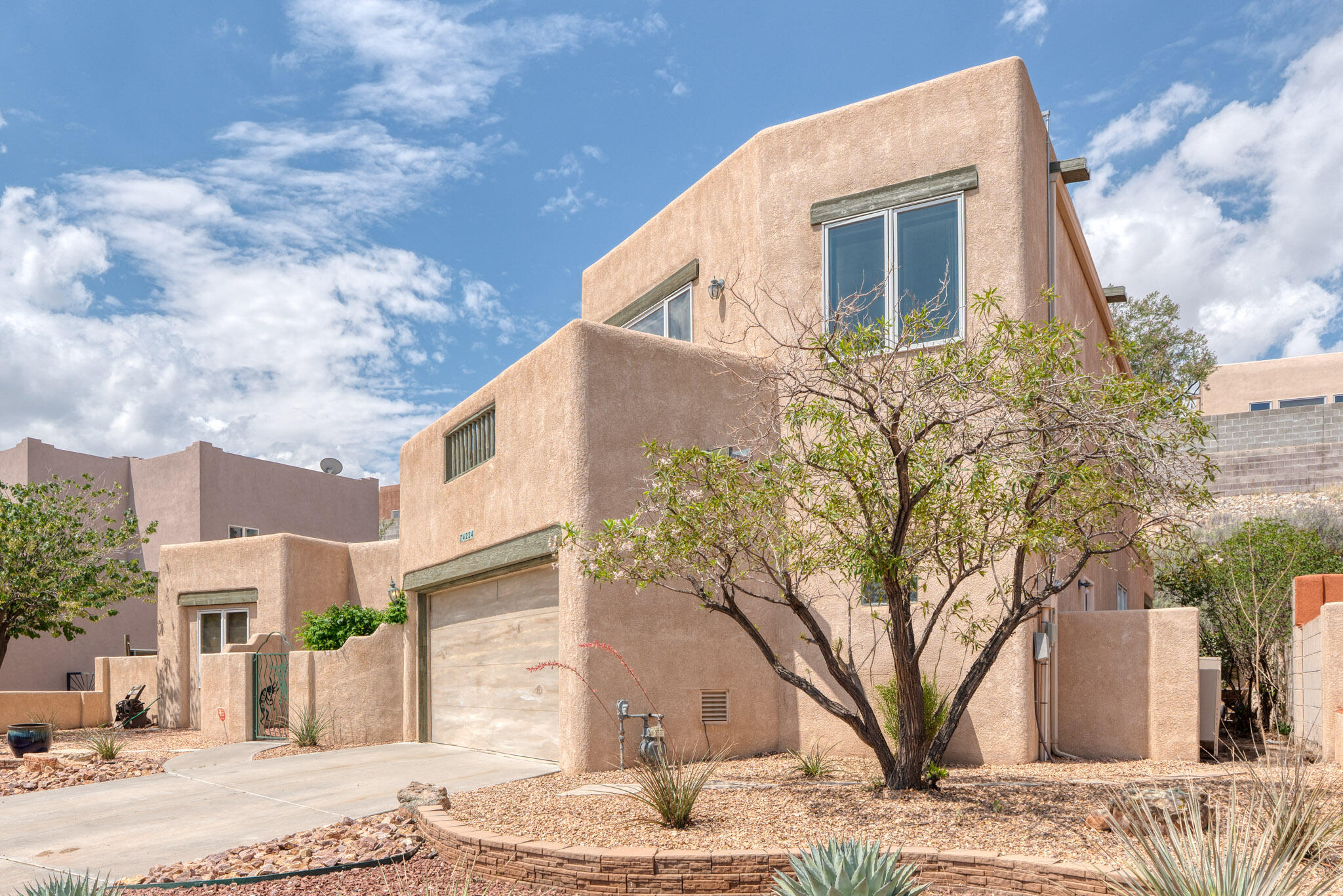 4224 NEW VISTAS Court NW