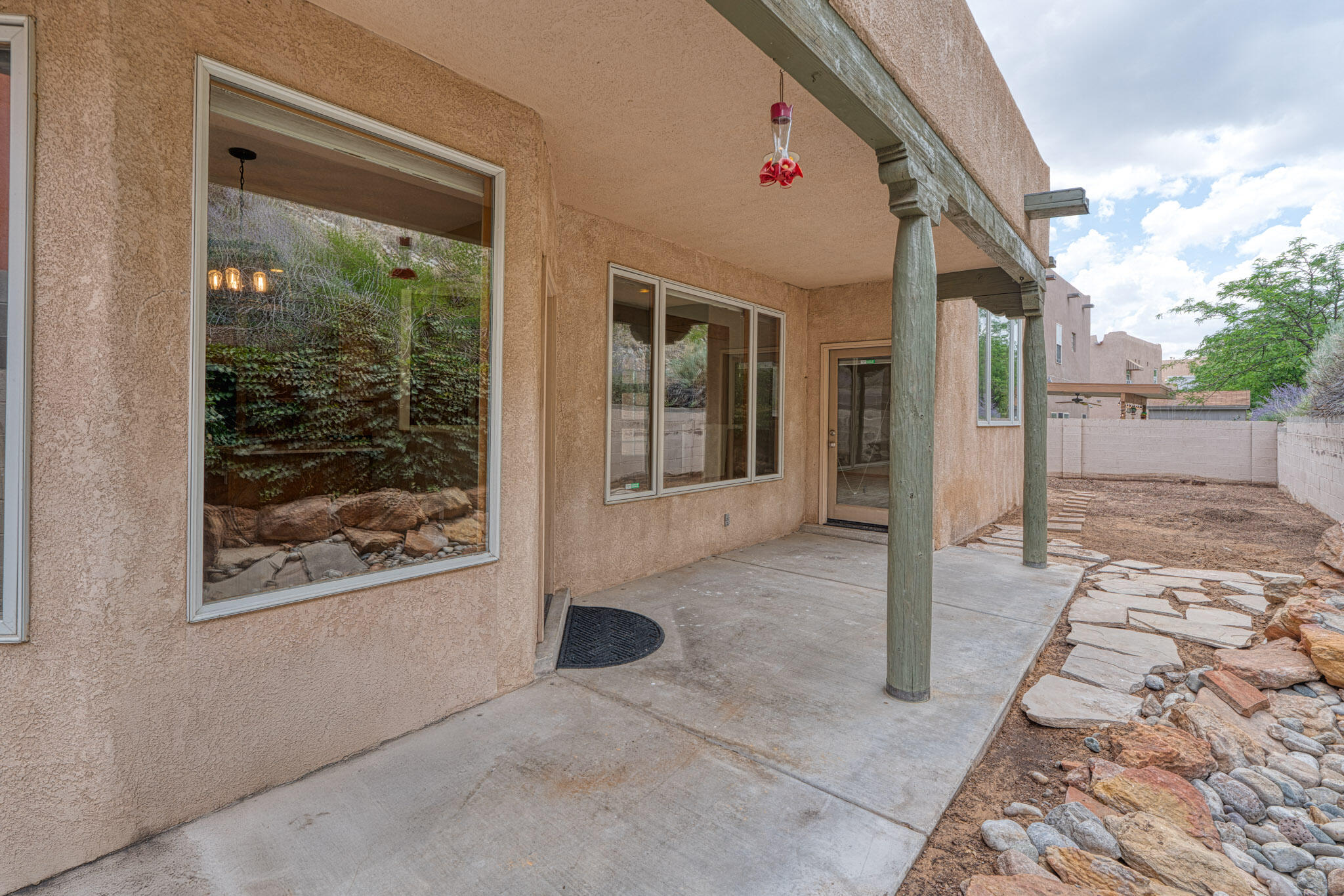 4224 NEW VISTAS Court NW