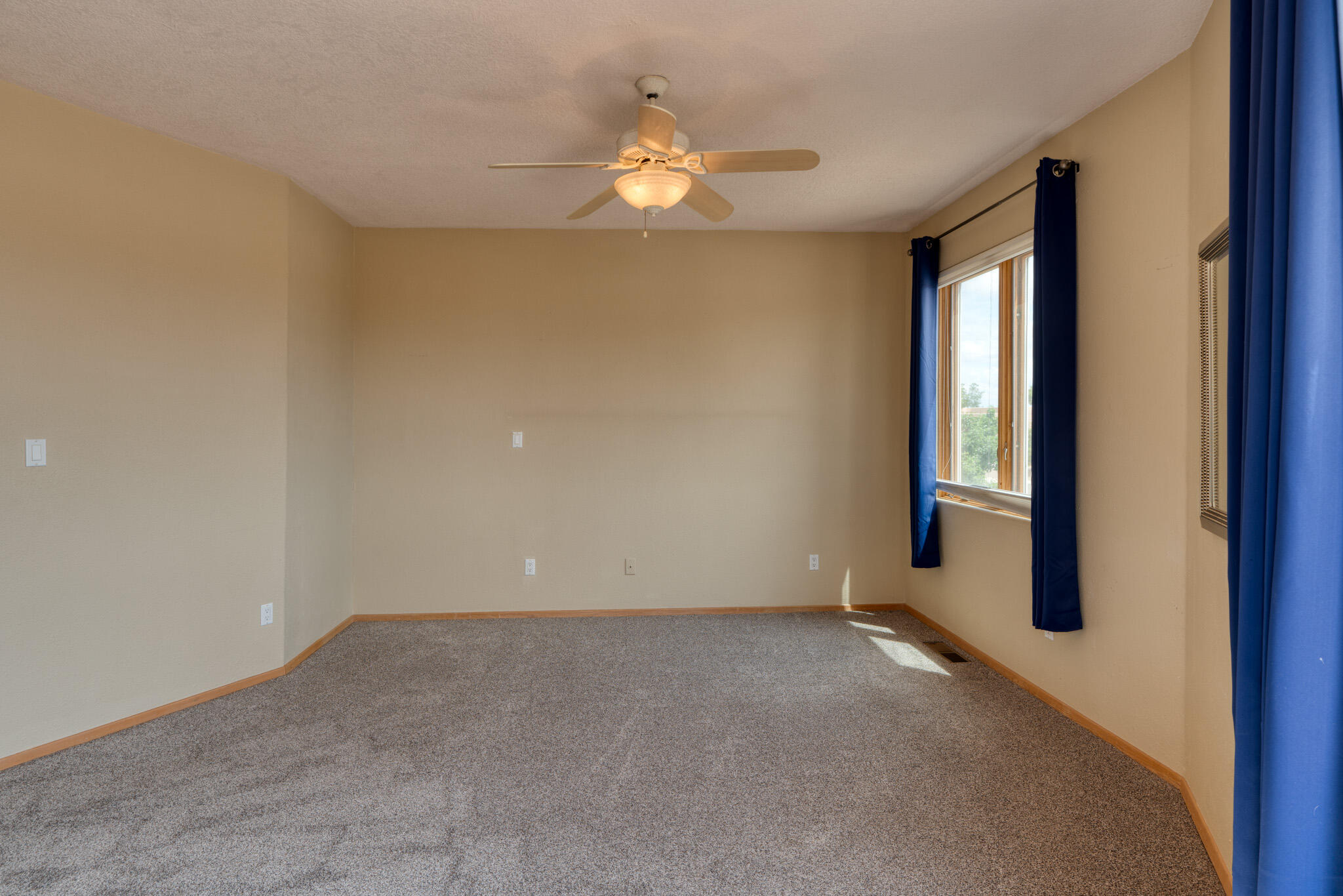 4224 NEW VISTAS Court NW