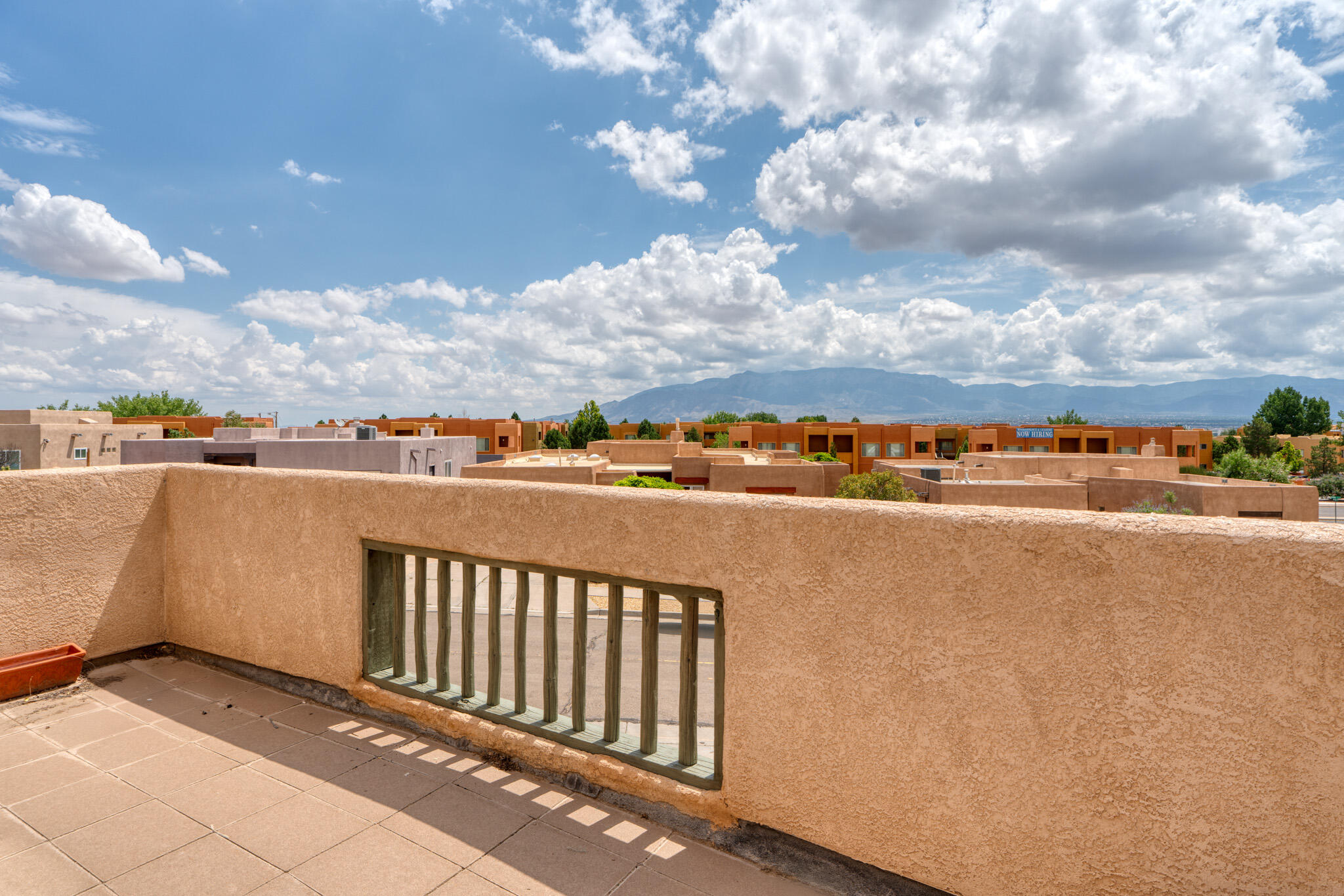 4224 NEW VISTAS Court NW