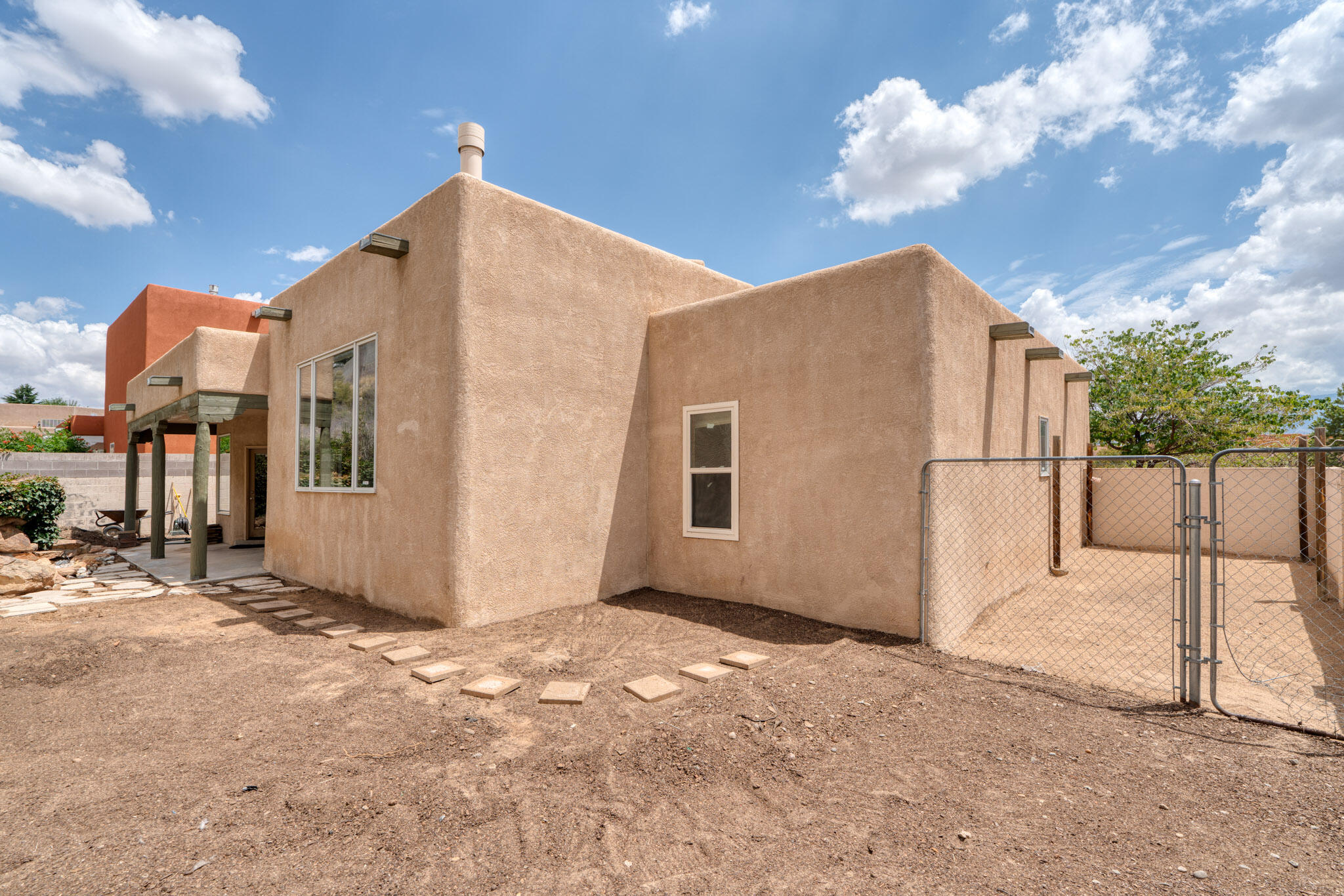 4224 NEW VISTAS Court NW