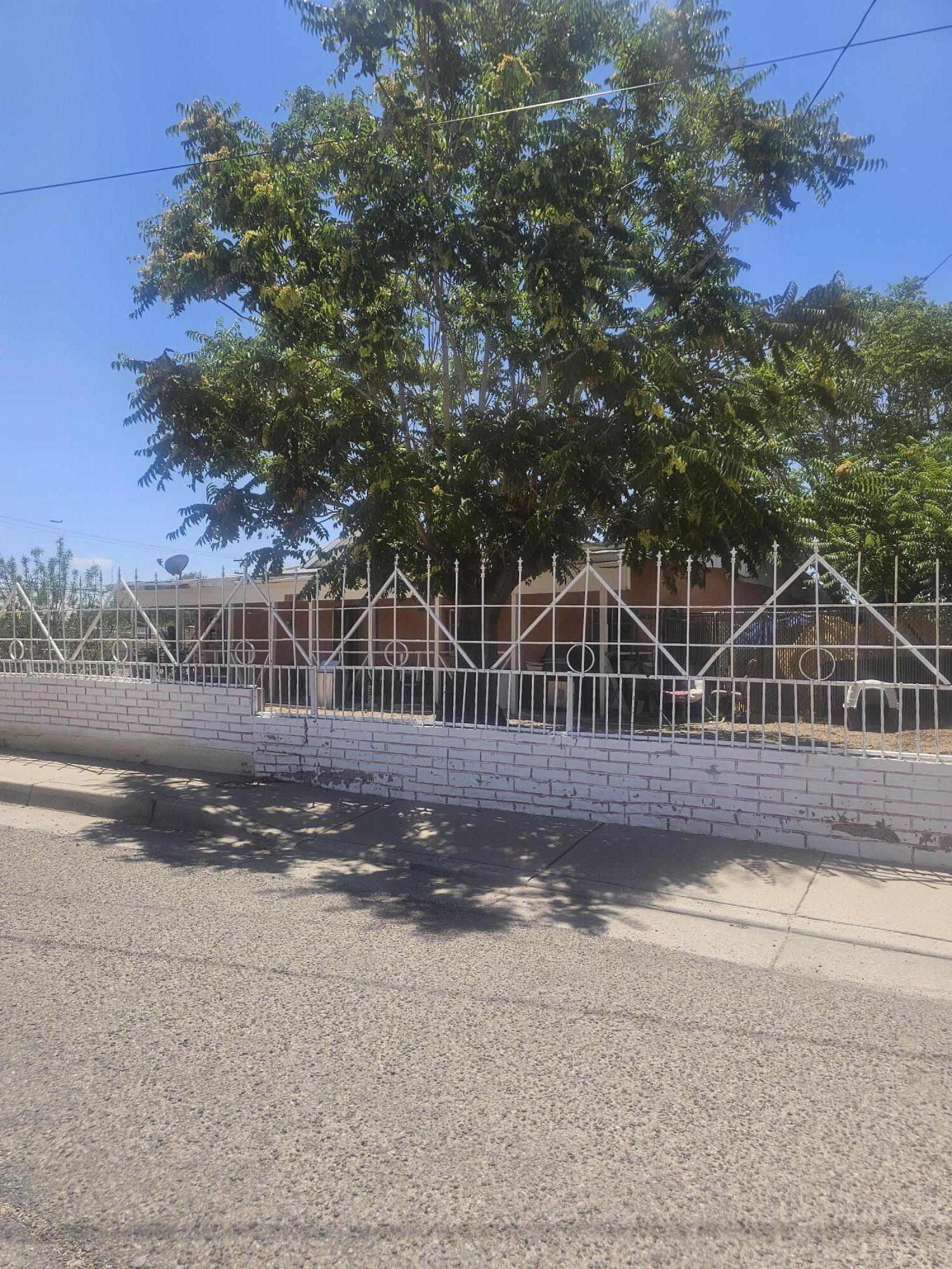 1921 JOHN Street SE