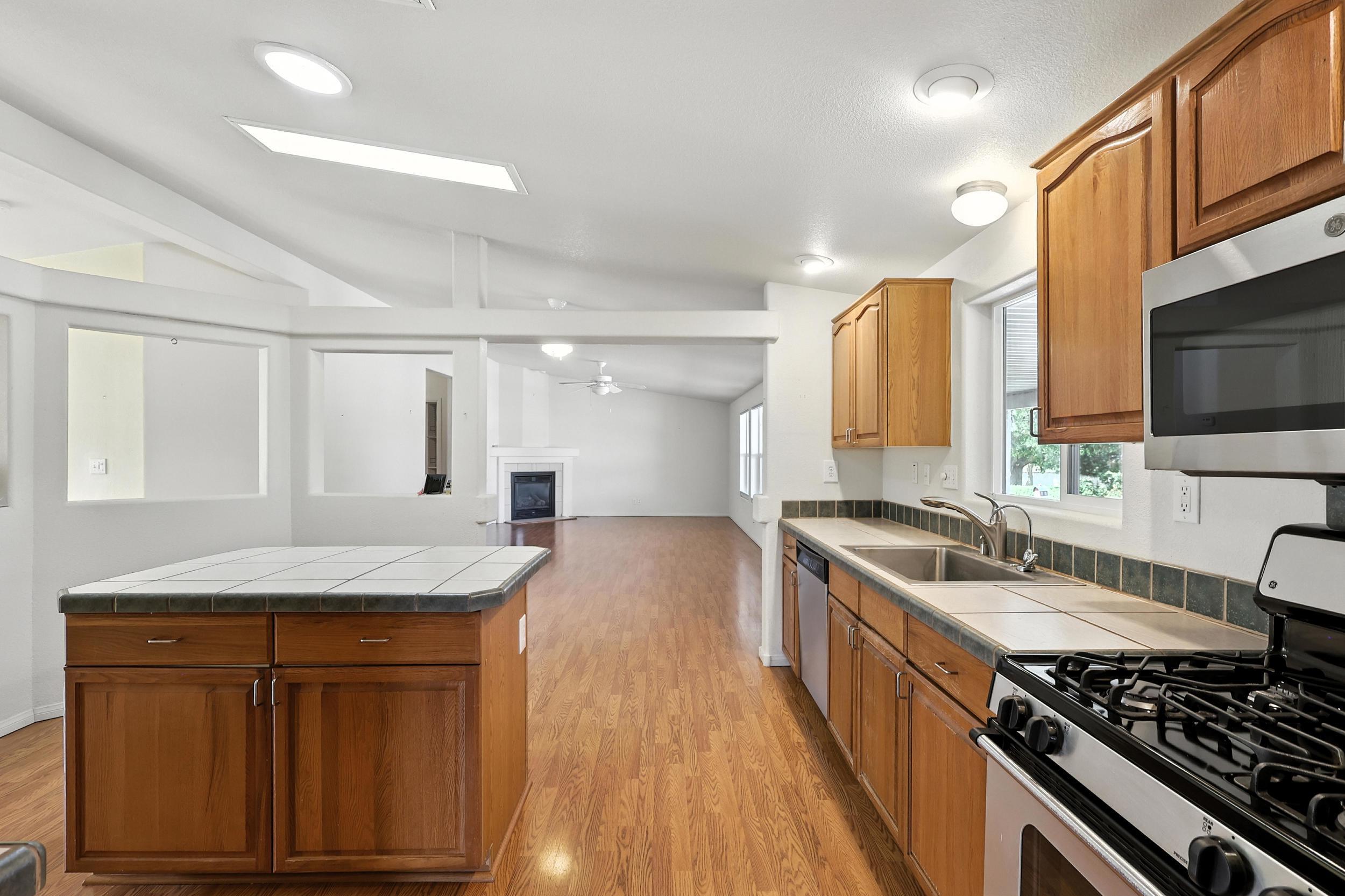 202 SUNRISE BLUFFS Drive