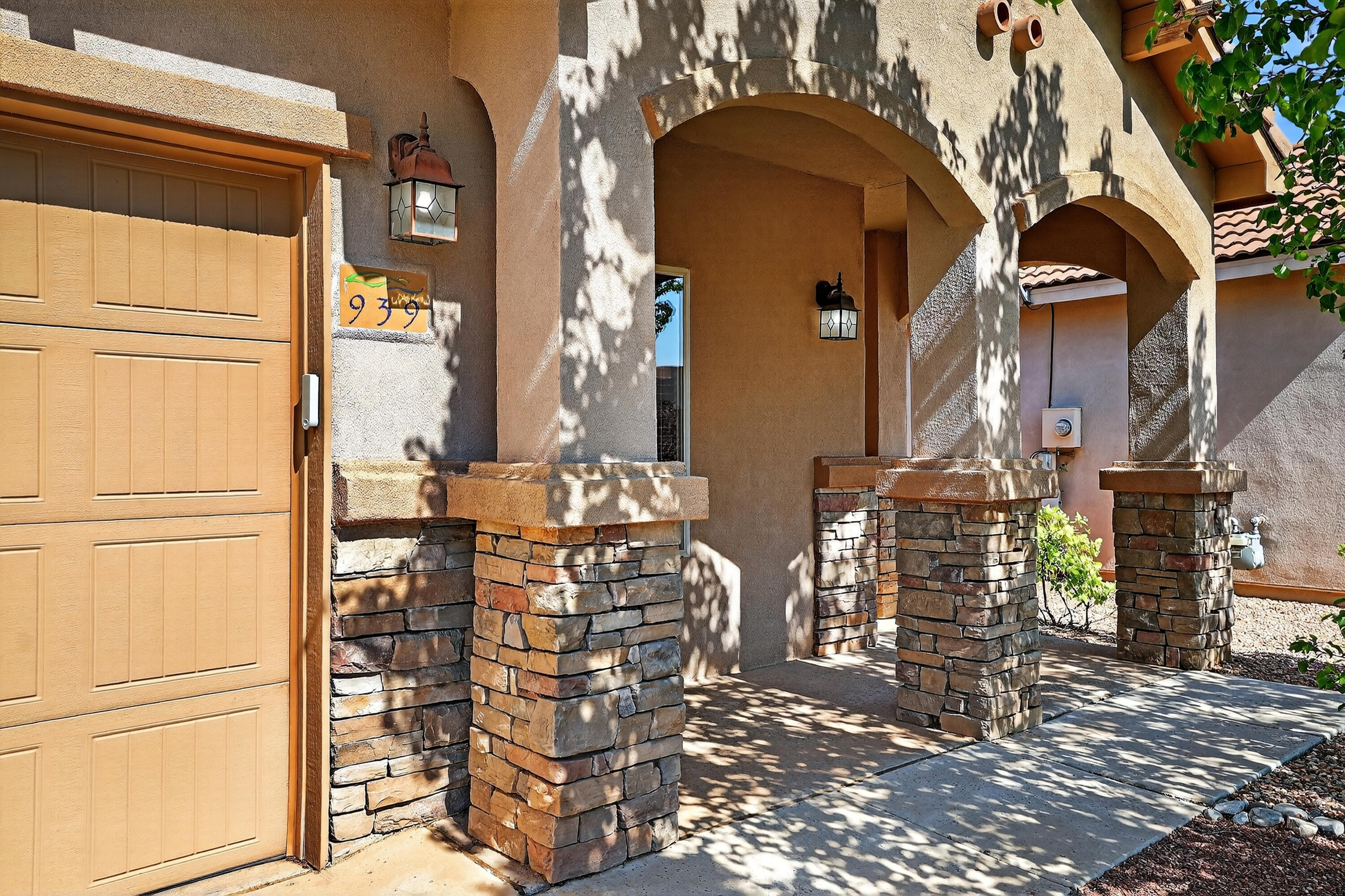 939 Desert Willow Court