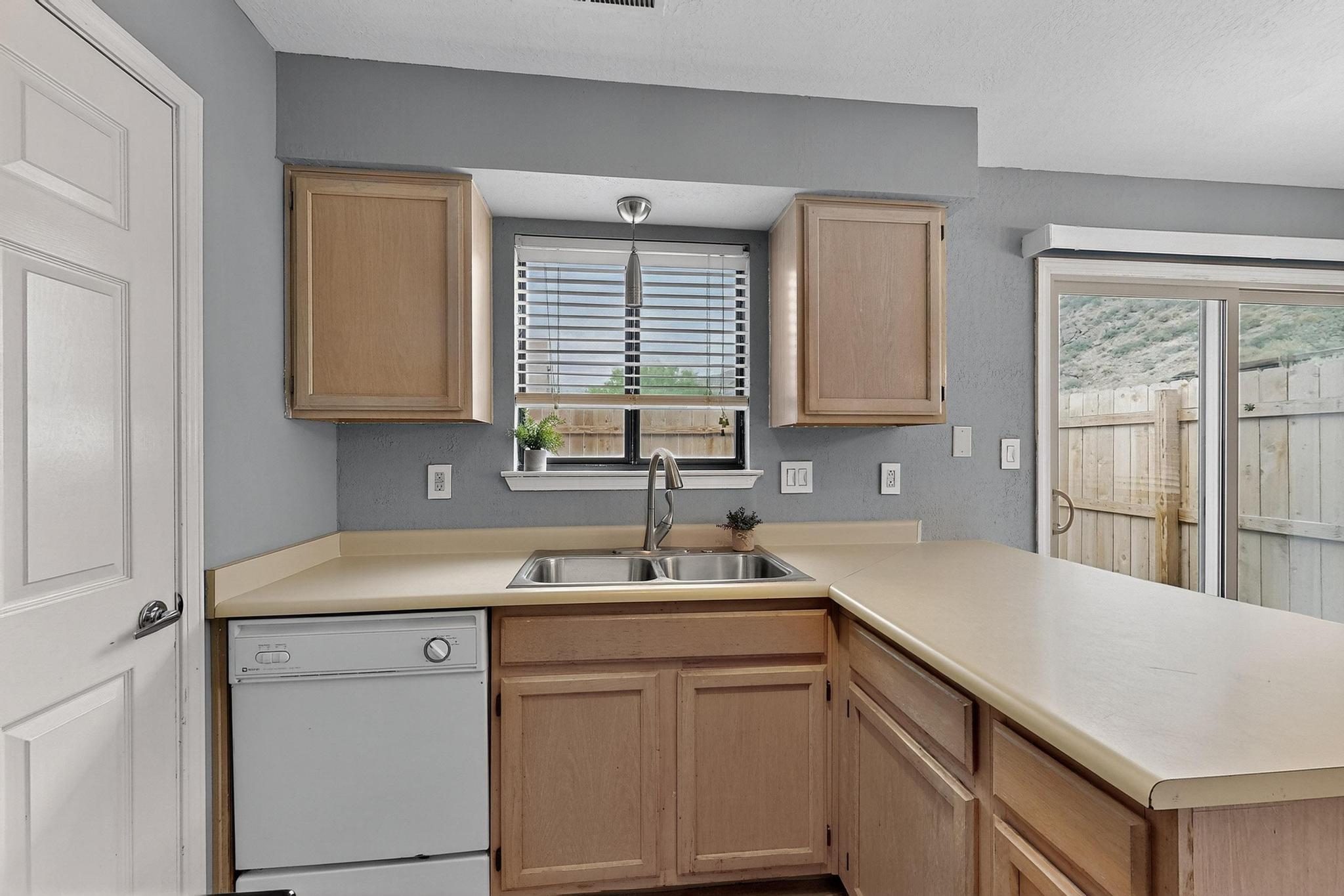 2900 Vista Del Rey NE 7A