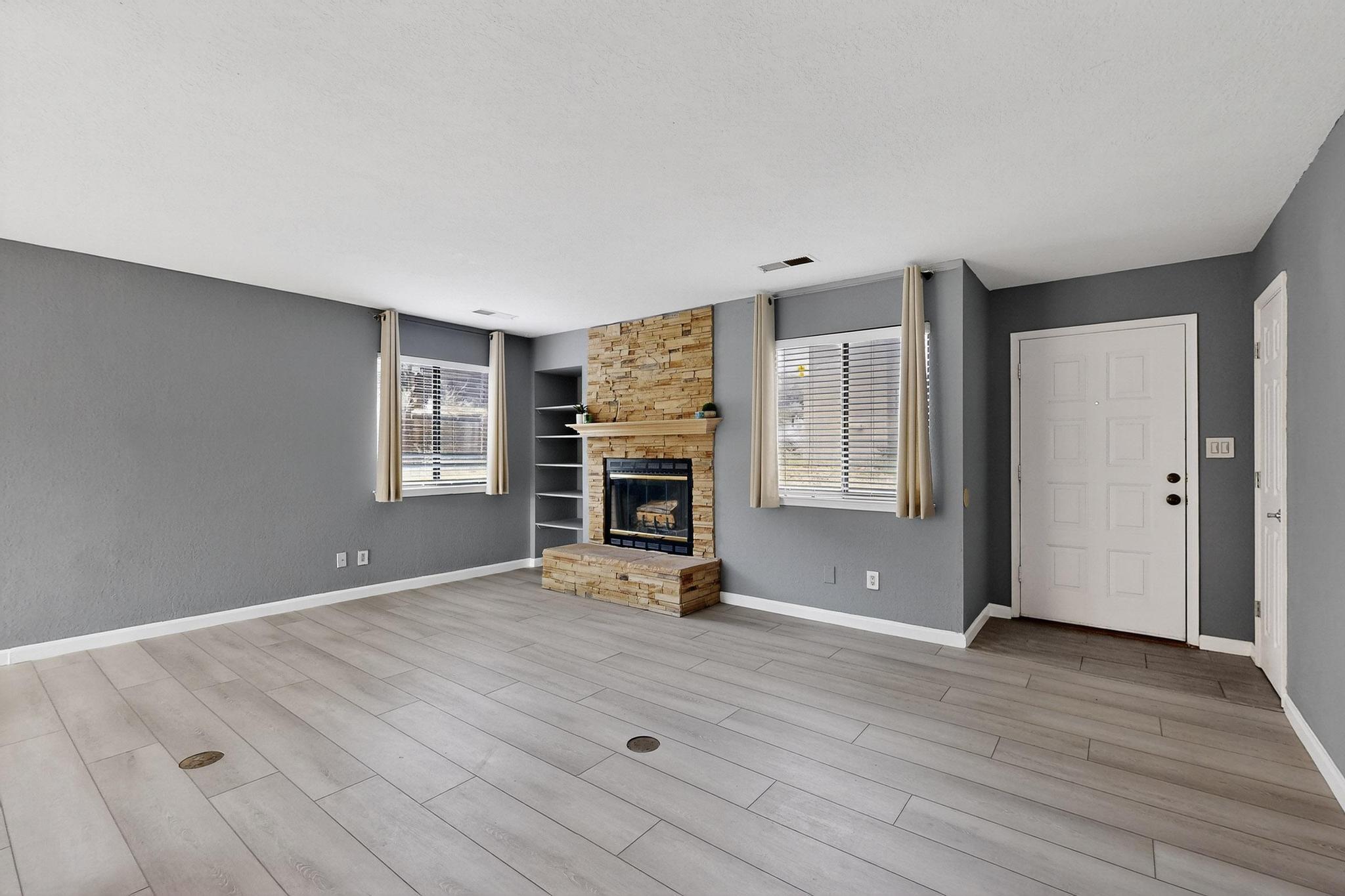 2900 Vista Del Rey NE 7A