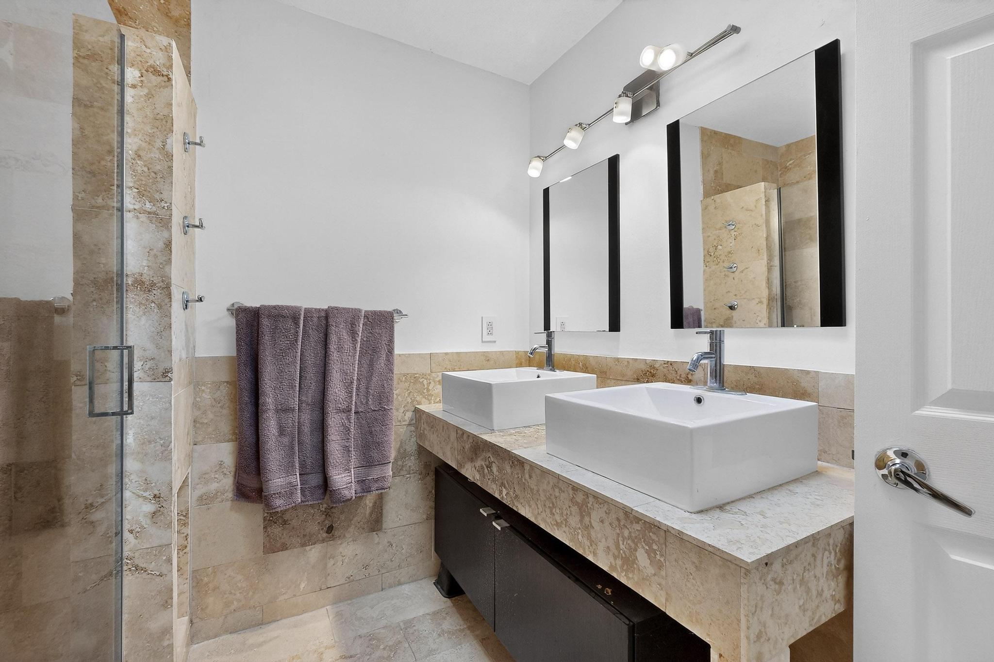 2900 Vista Del Rey NE 7A