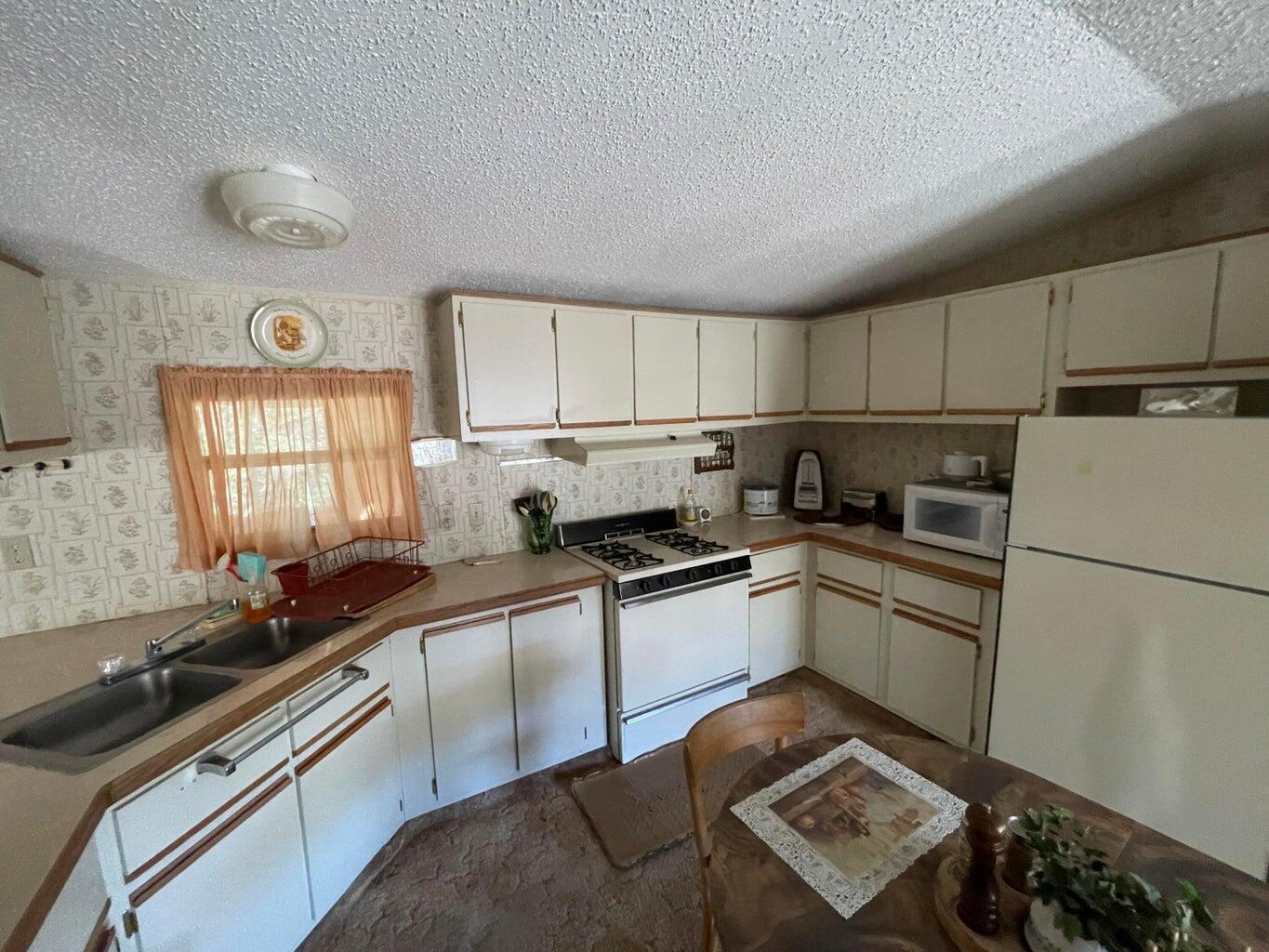 111 HOMESTEAD Trail