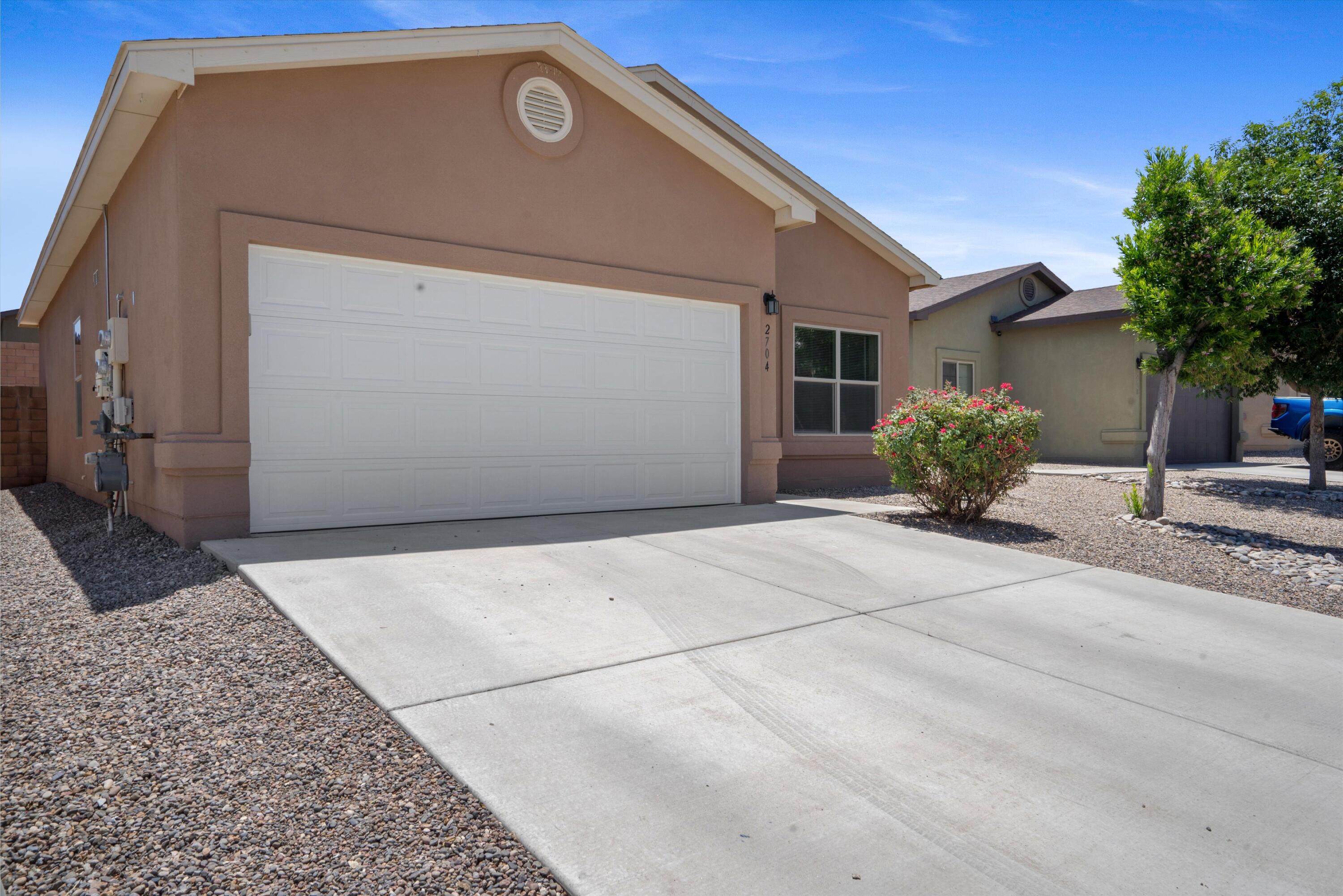 2704 WILDER Loop NE