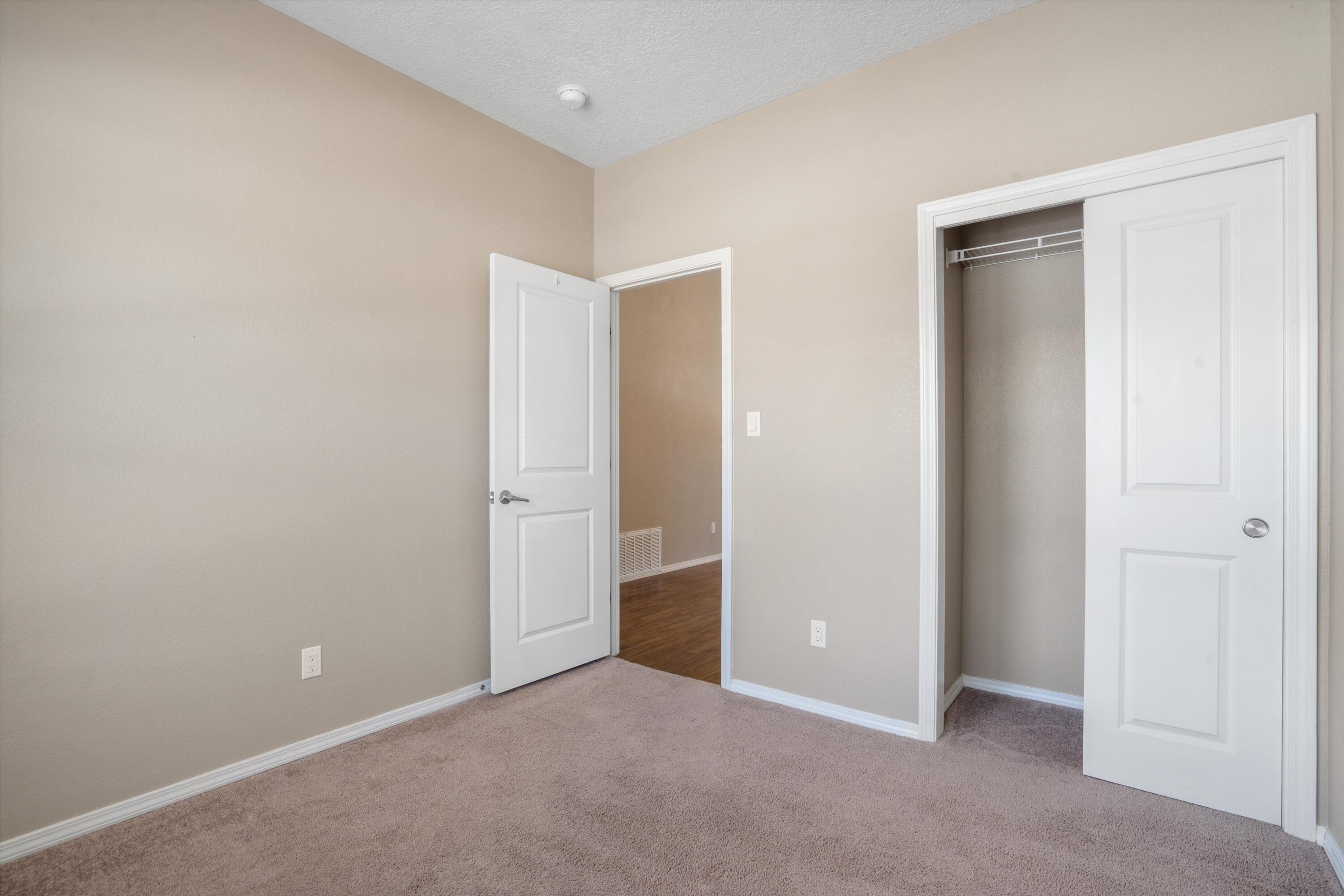 2704 WILDER Loop NE