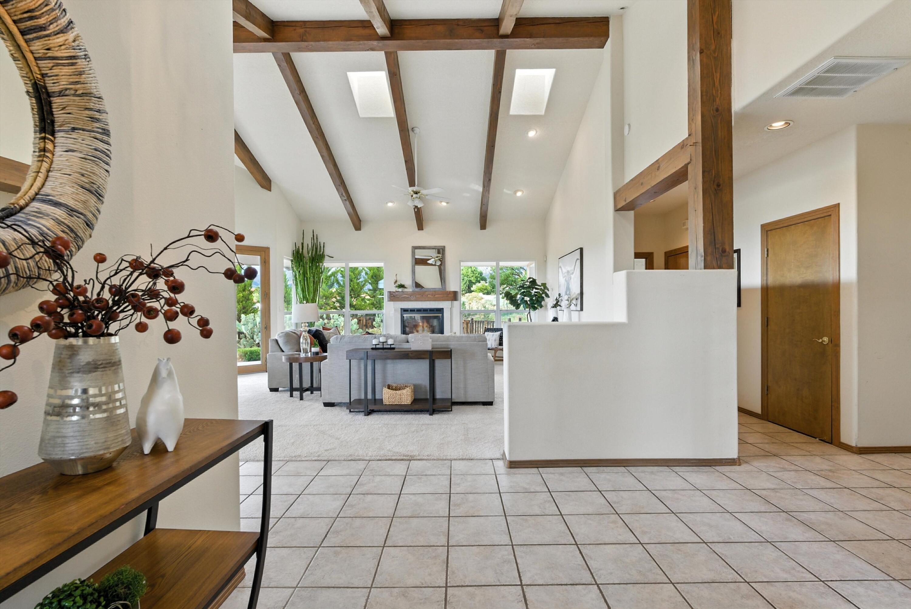 11411 SANTA MONICA Avenue NE