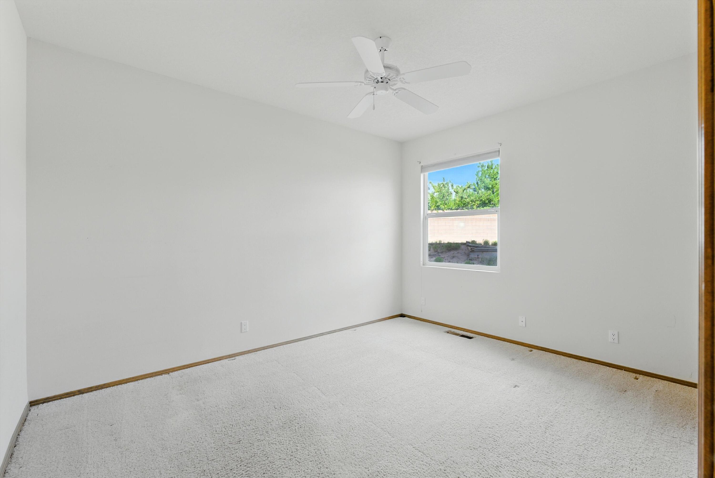 11411 SANTA MONICA Avenue NE