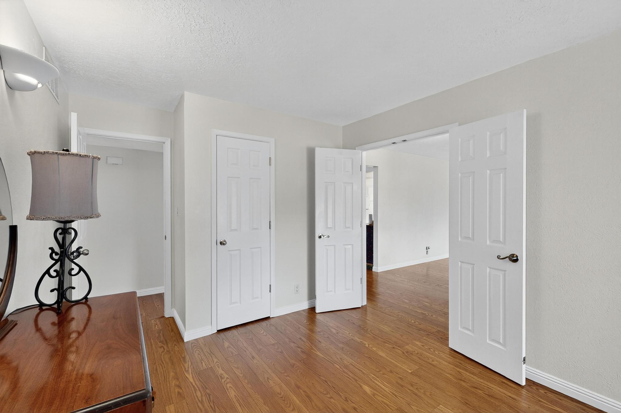 9412 AVENIDA DEL OSO NE