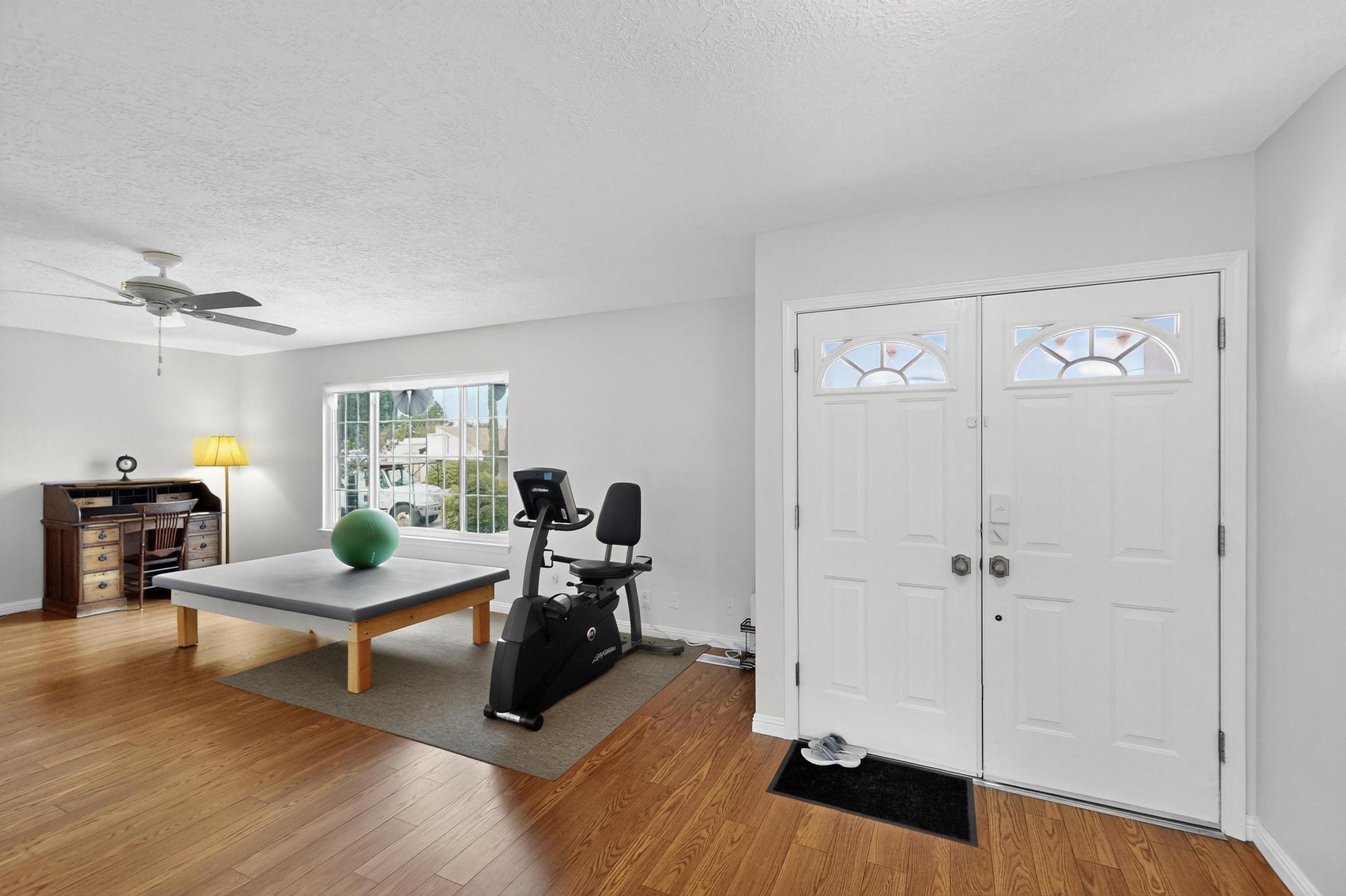 9412 AVENIDA DEL OSO NE