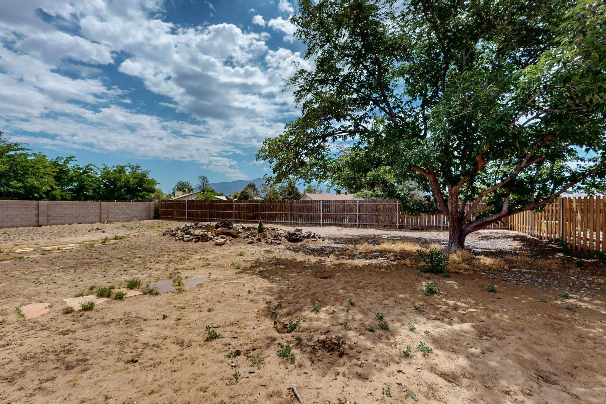 804 LA CASA DE PRASA Drive SE