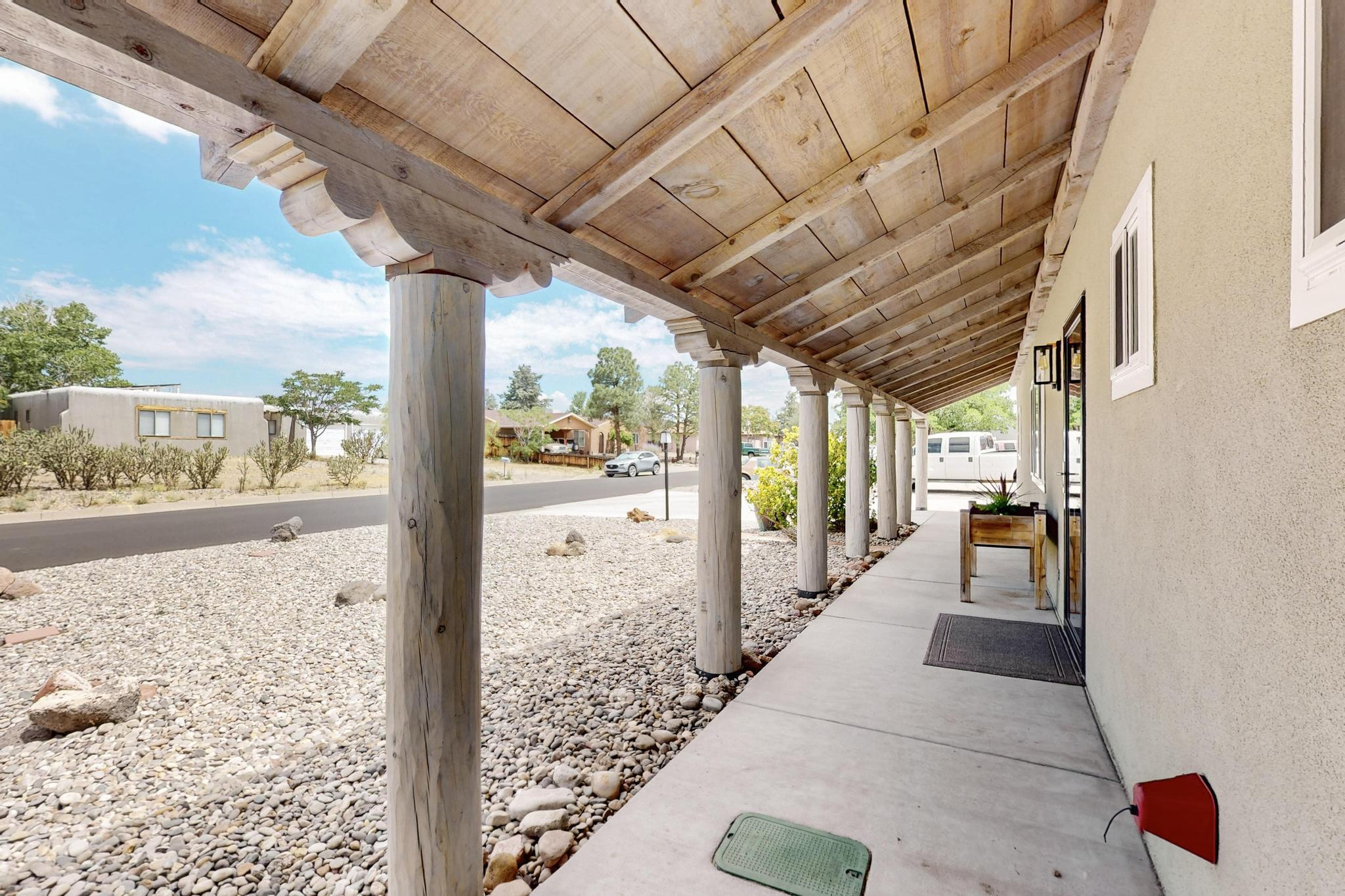 804 LA CASA DE PRASA Drive SE