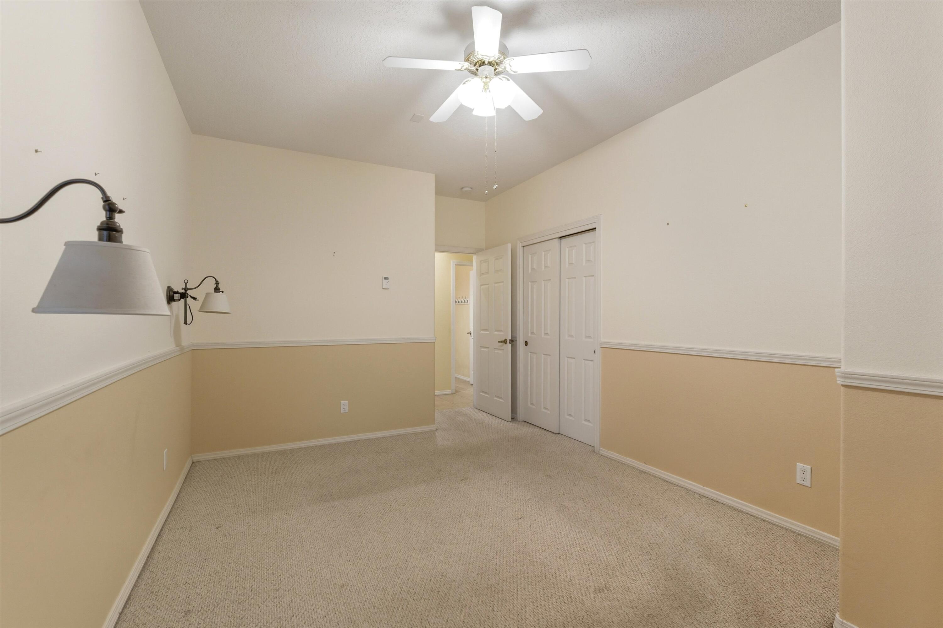 736 GRAY HAWK Drive NE