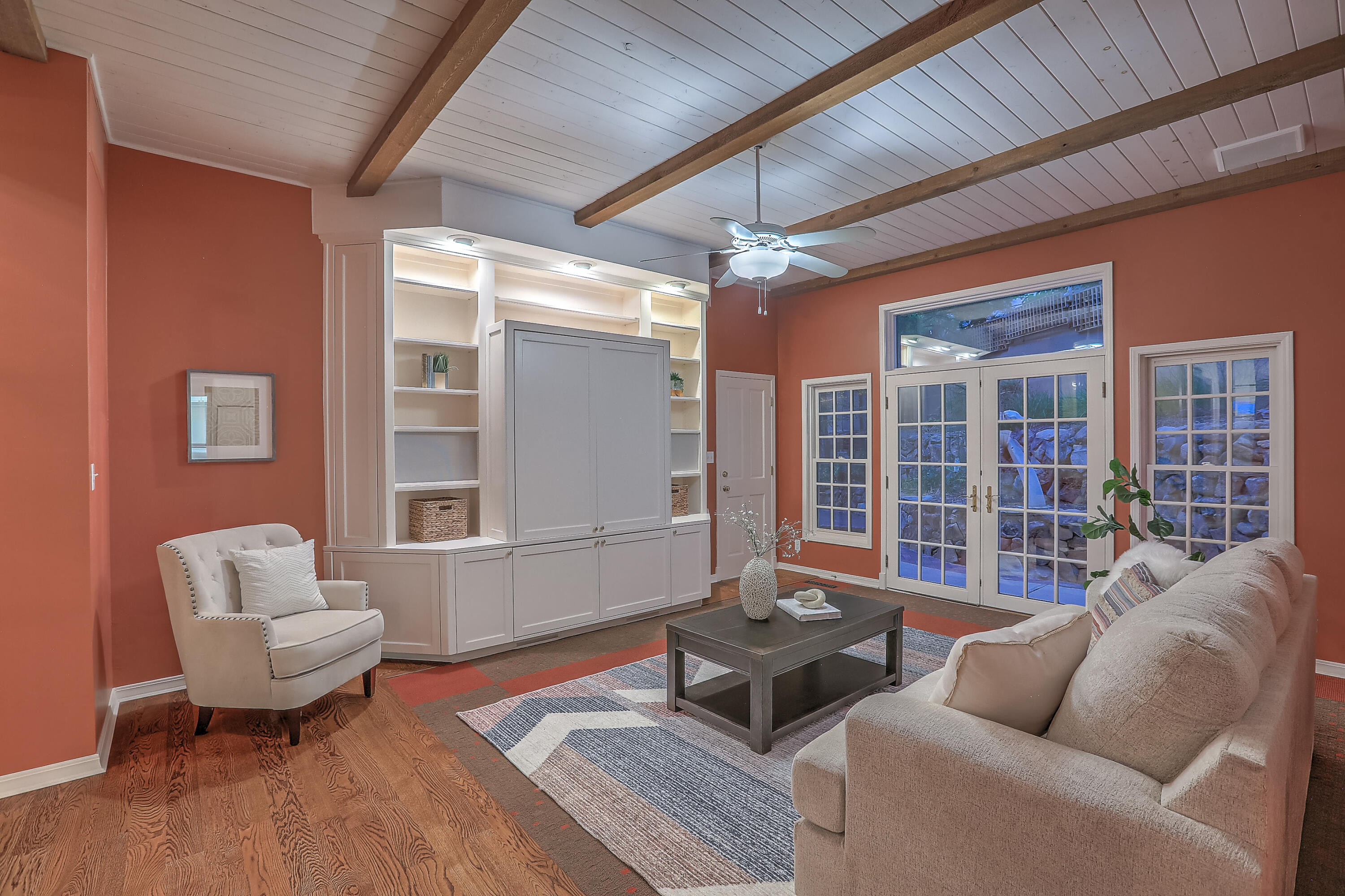 1724 AVENIDA ALTURAS NE