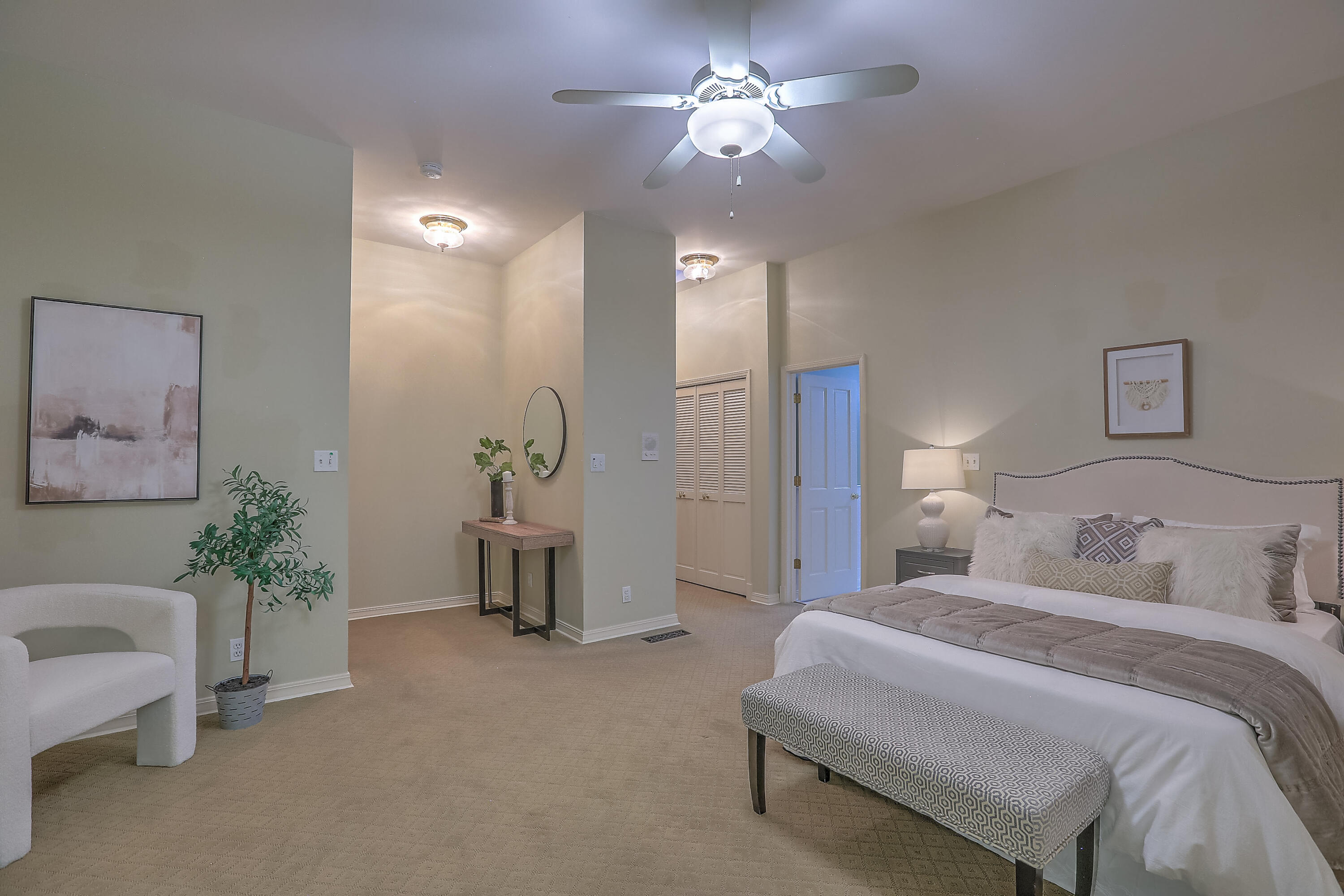 1724 AVENIDA ALTURAS NE