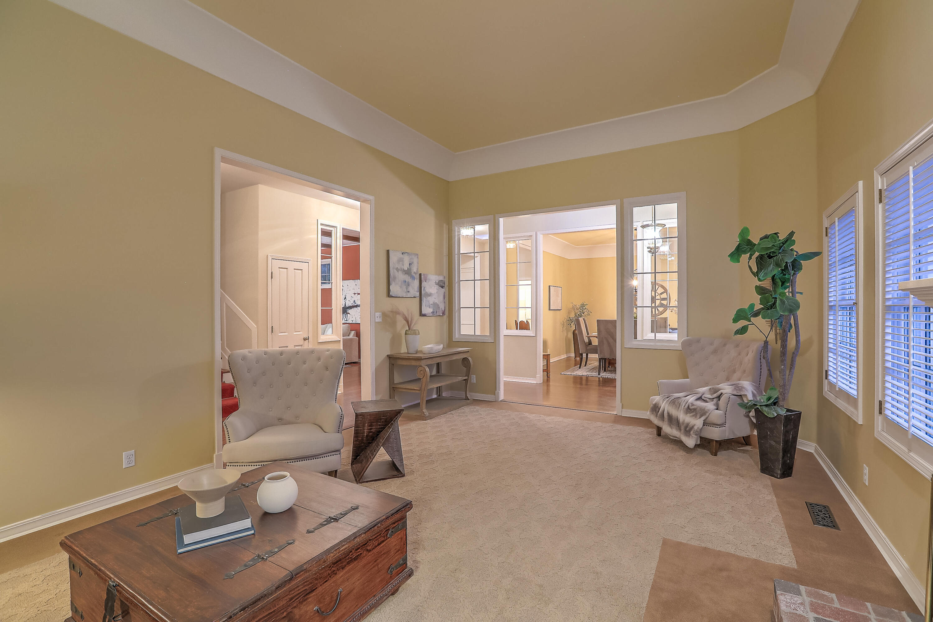 1724 AVENIDA ALTURAS NE