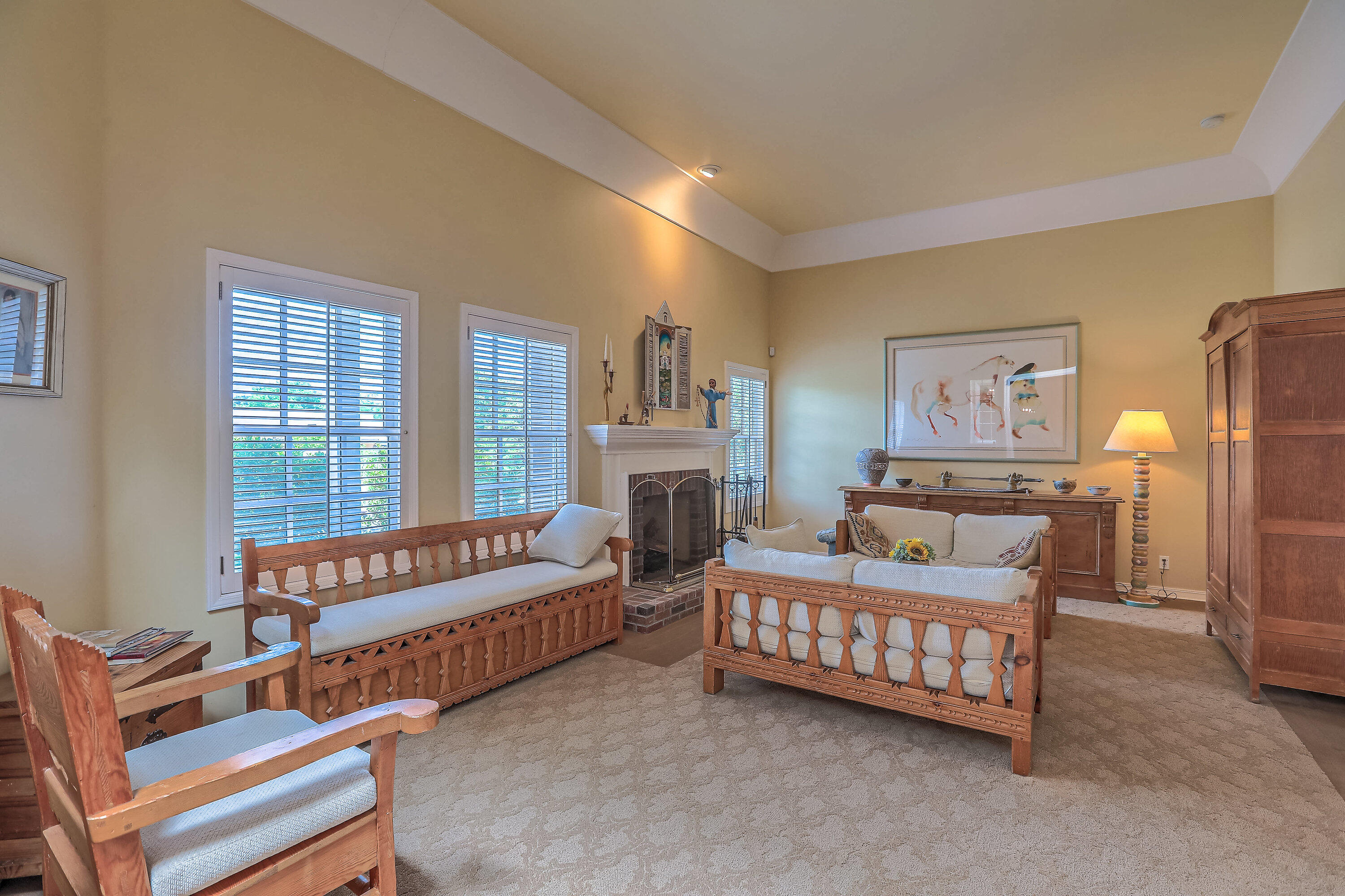 1724 AVENIDA ALTURAS NE