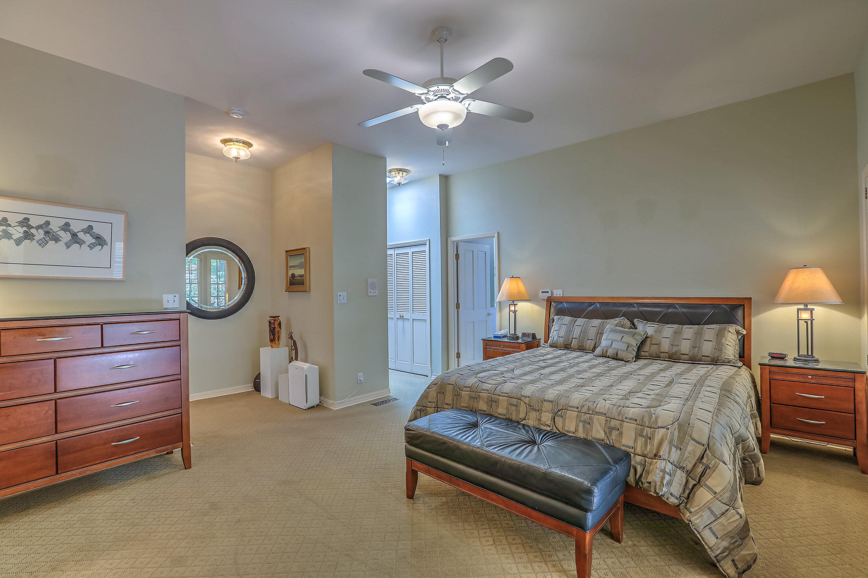 1724 AVENIDA ALTURAS NE