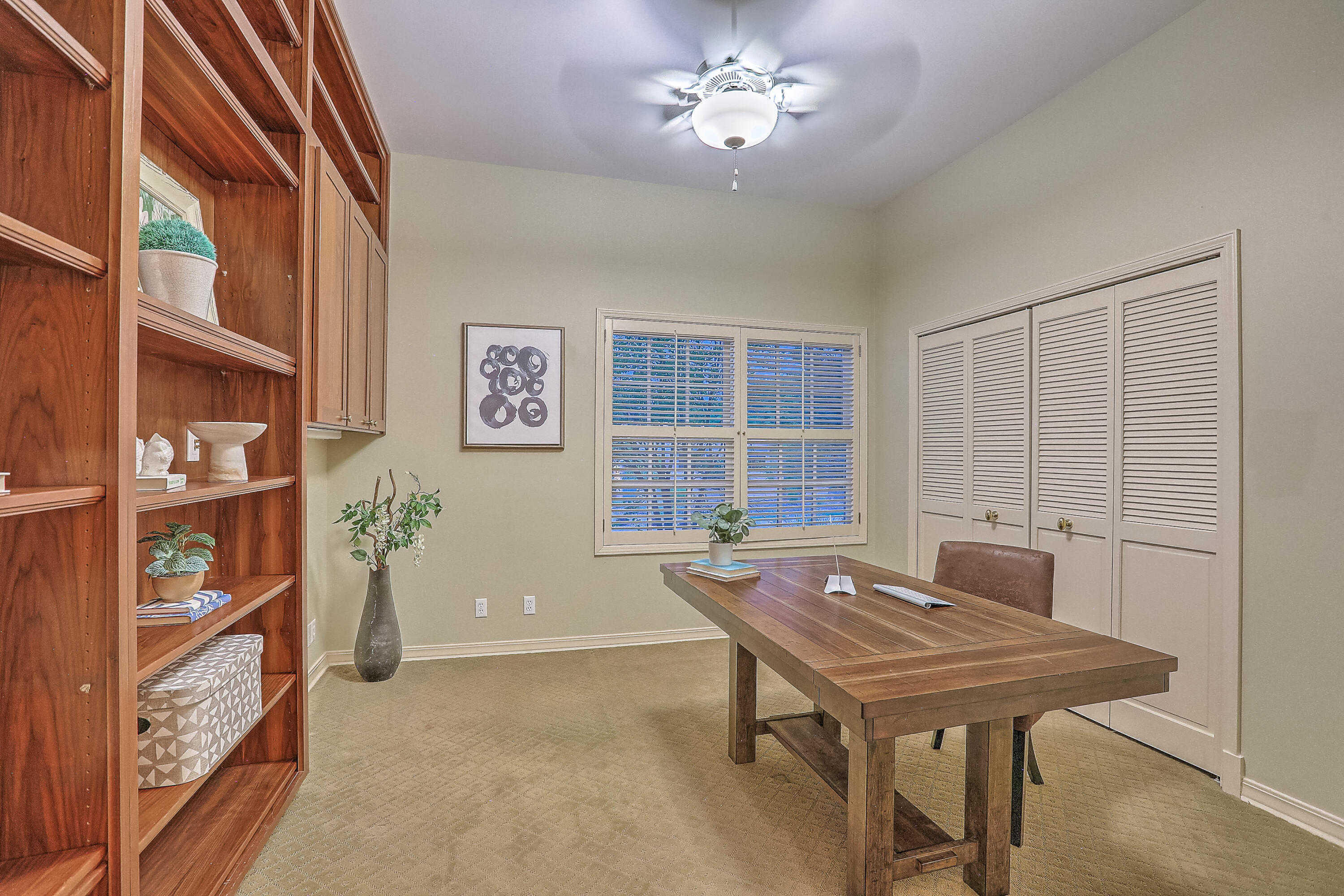 1724 AVENIDA ALTURAS NE