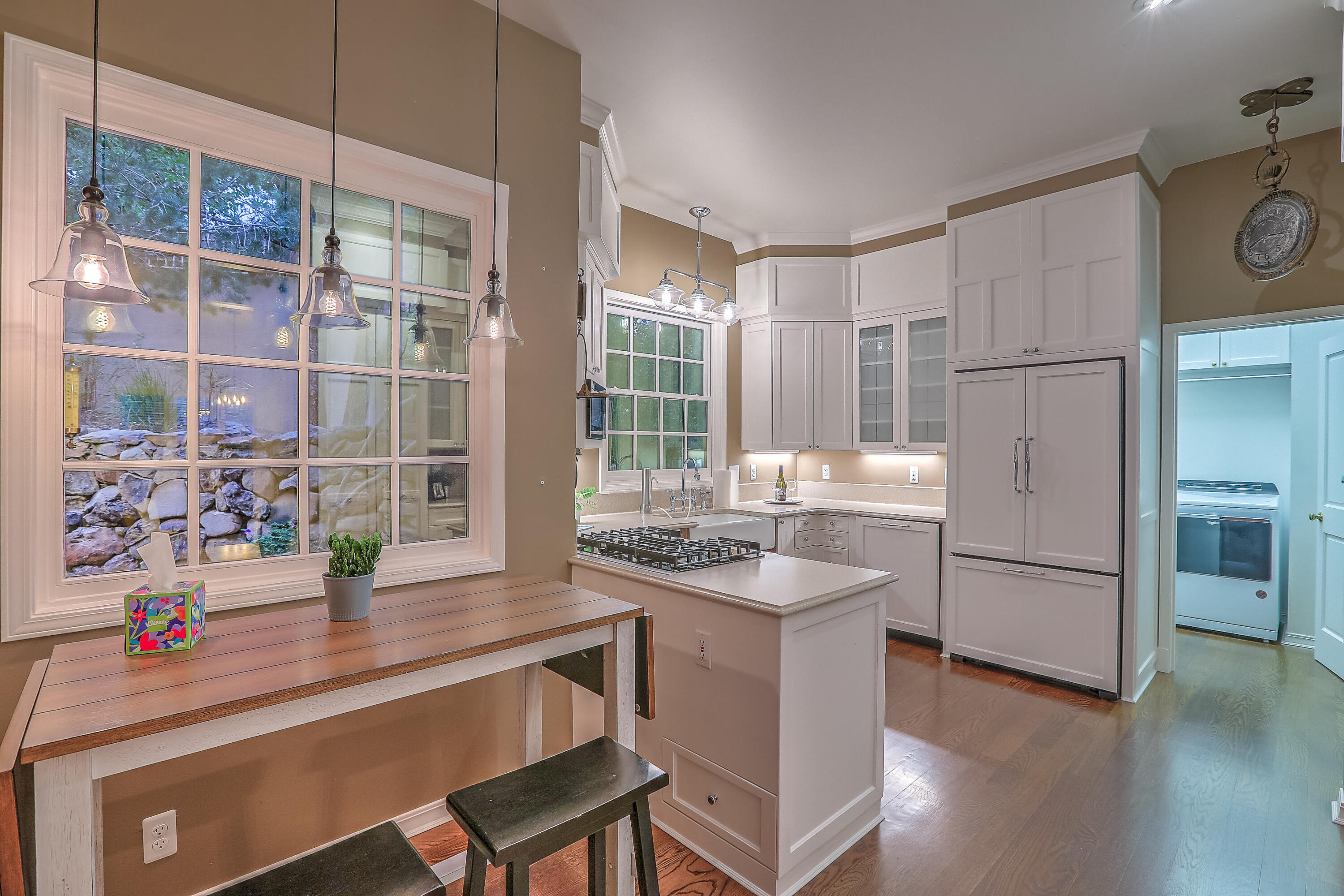 1724 AVENIDA ALTURAS NE