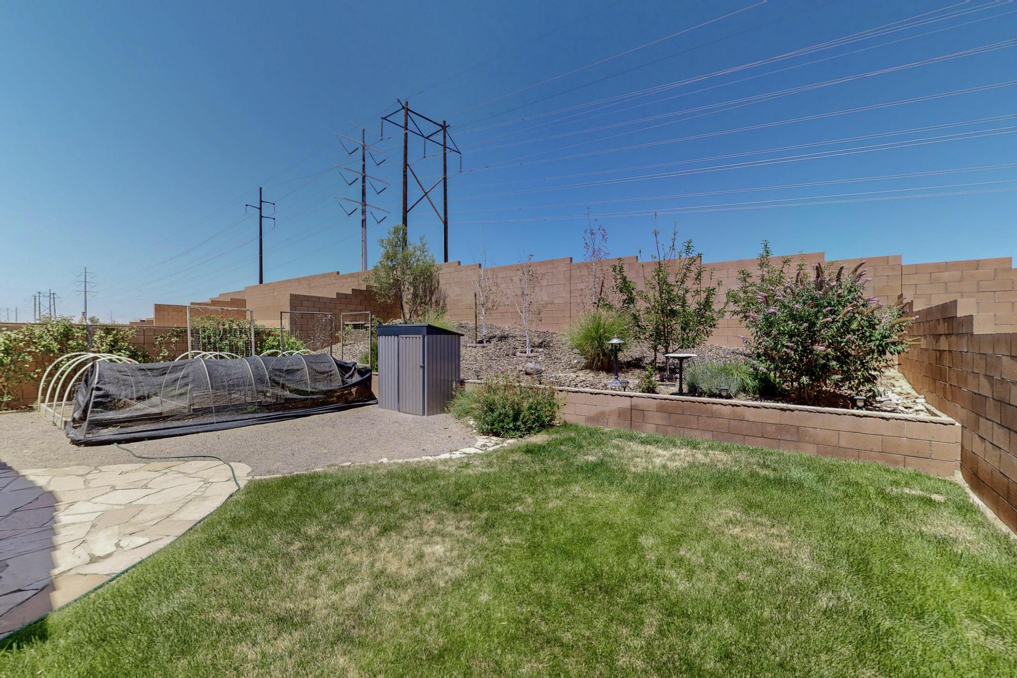6925 CLEARY Loop NE