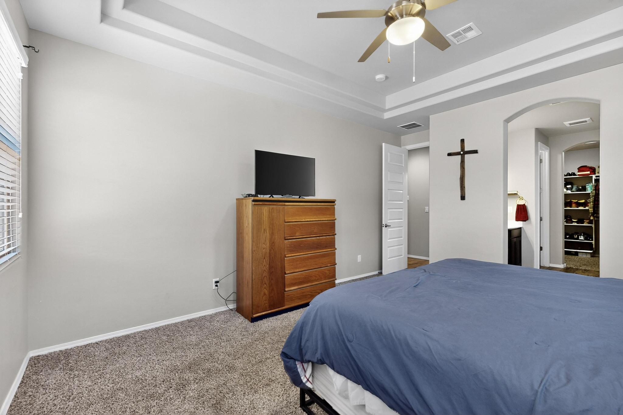 6925 CLEARY Loop NE