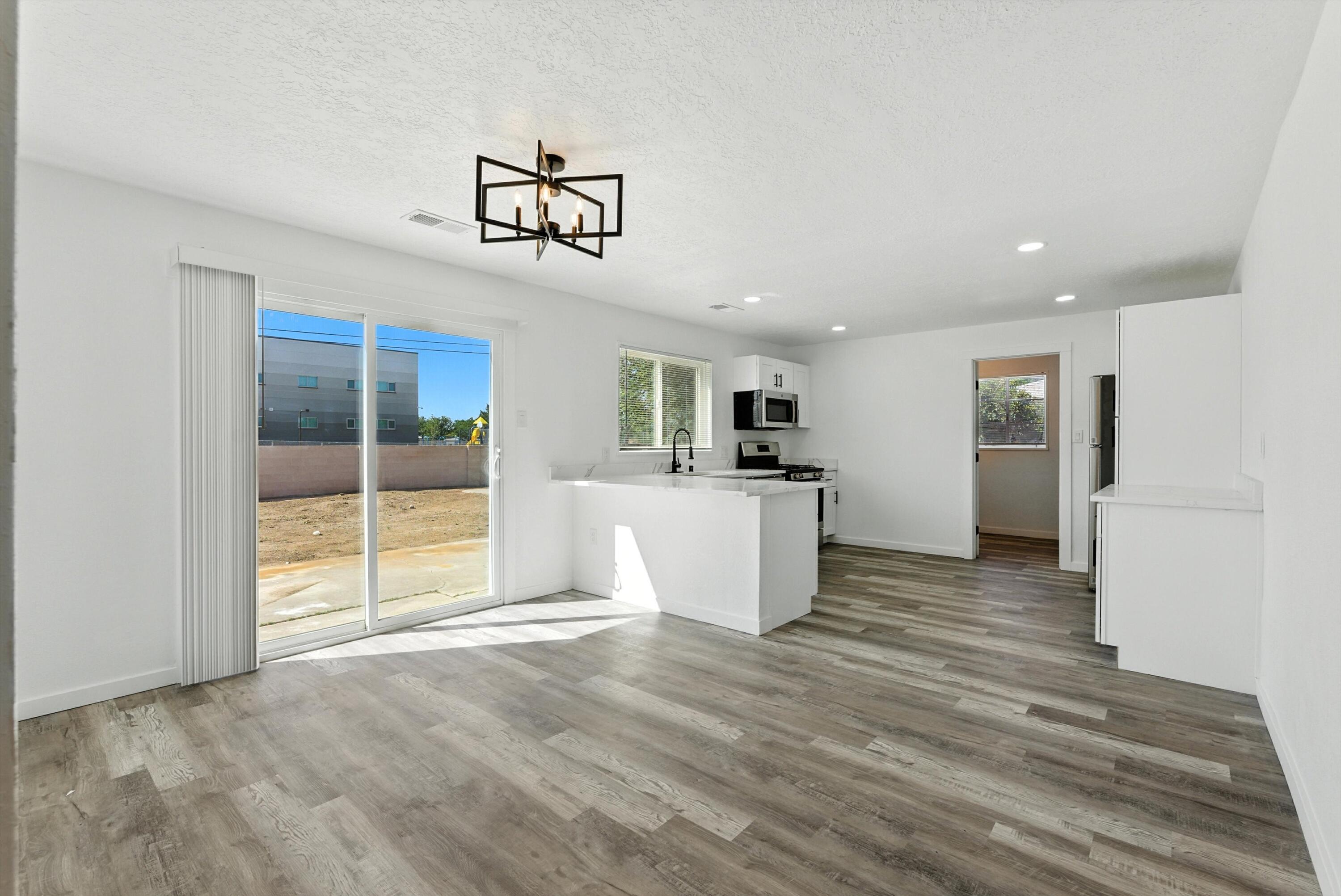 9638 MORROW Avenue NE