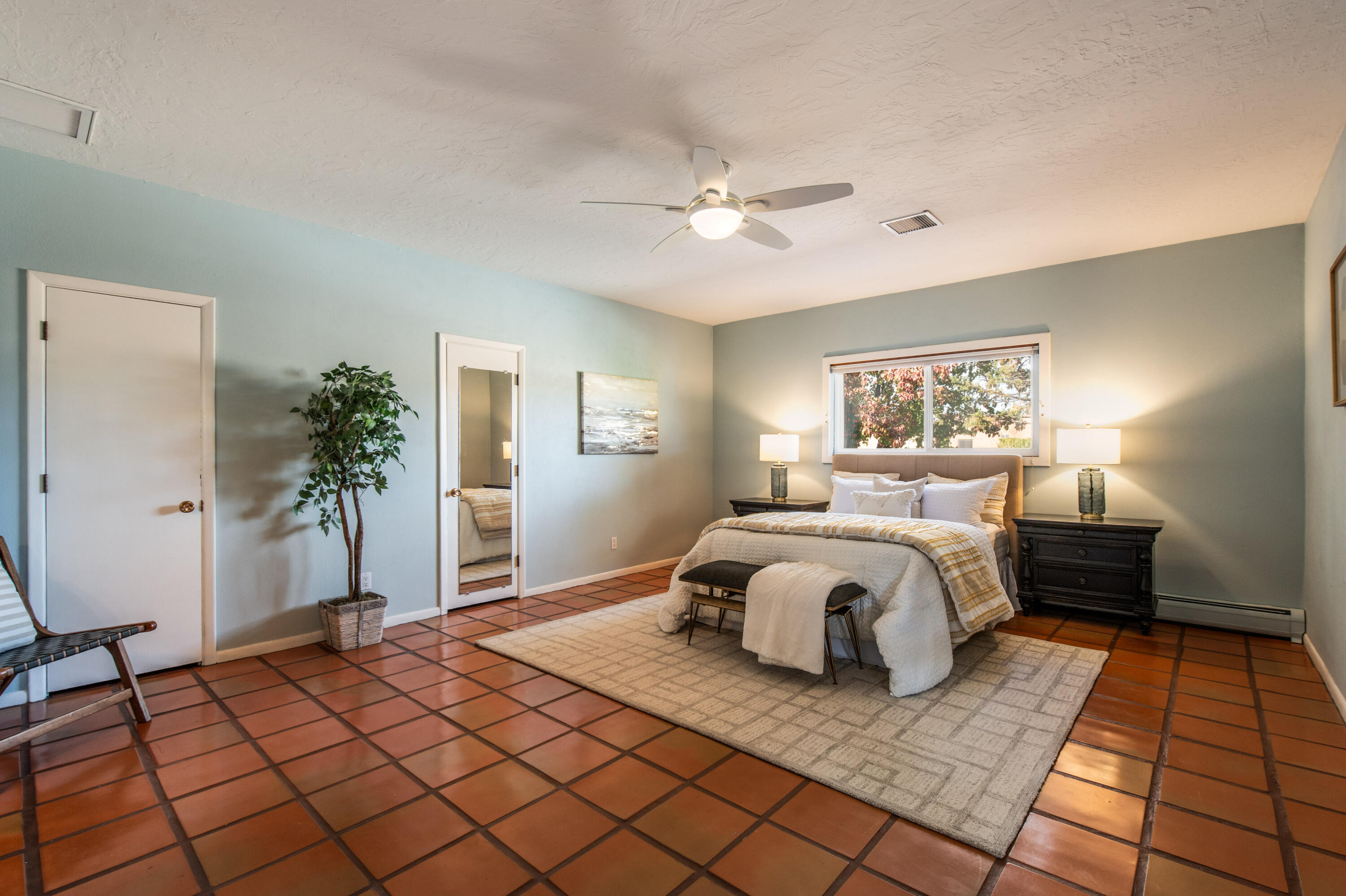 2700 RIO GRANDE Boulevard NW