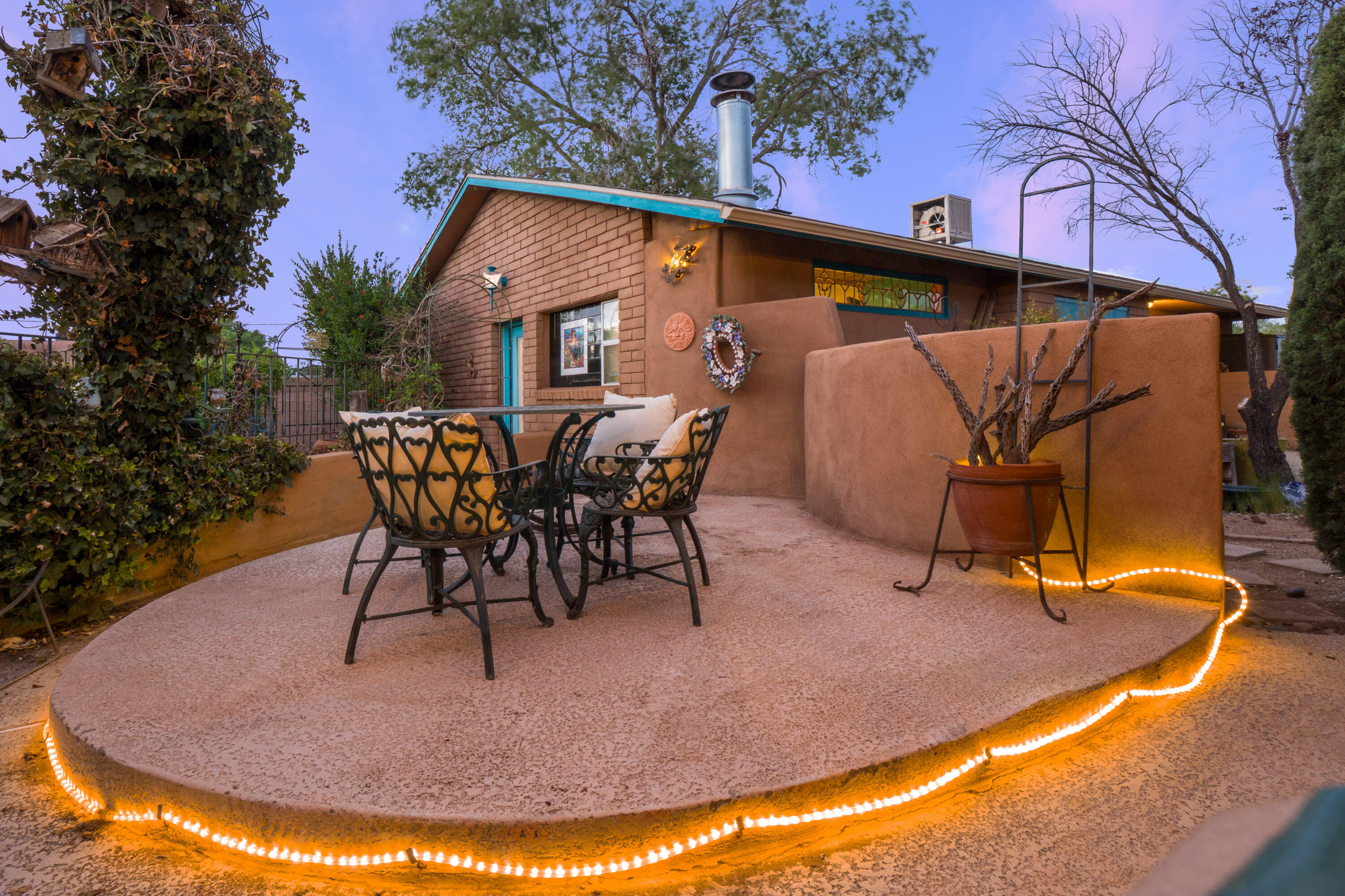 2700 RIO GRANDE Boulevard NW