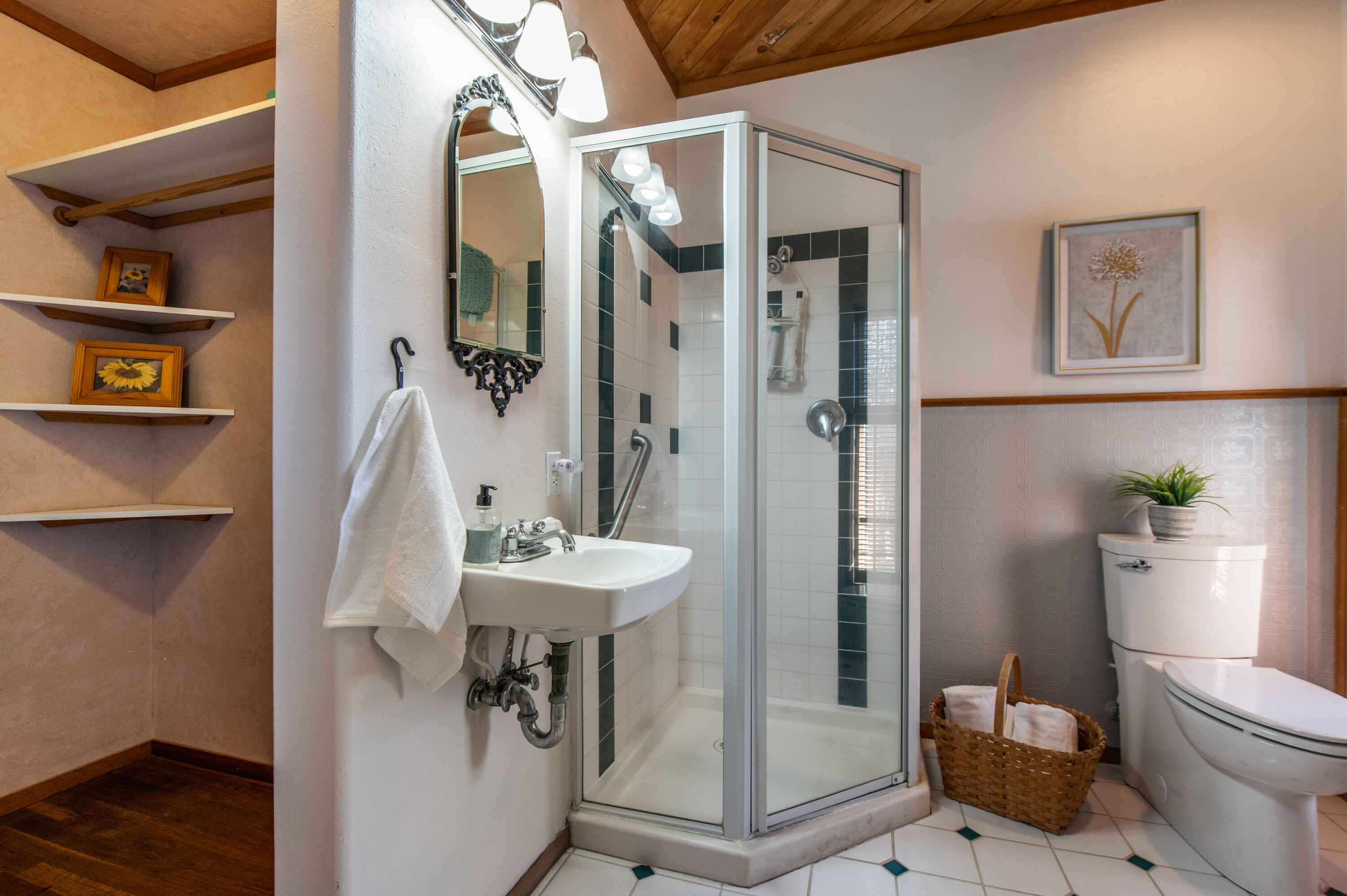 2700 RIO GRANDE Boulevard NW