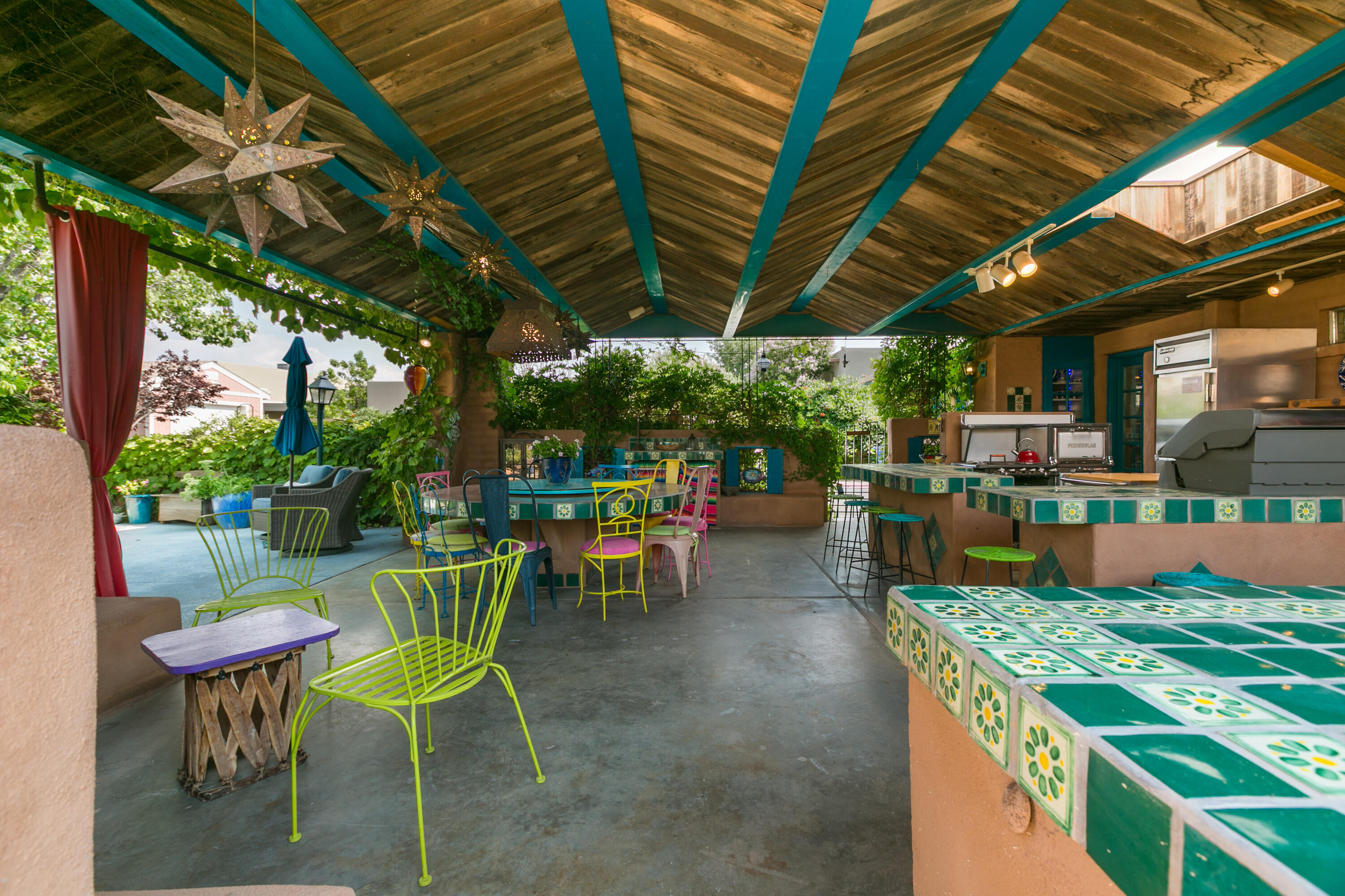 2700 RIO GRANDE Boulevard NW