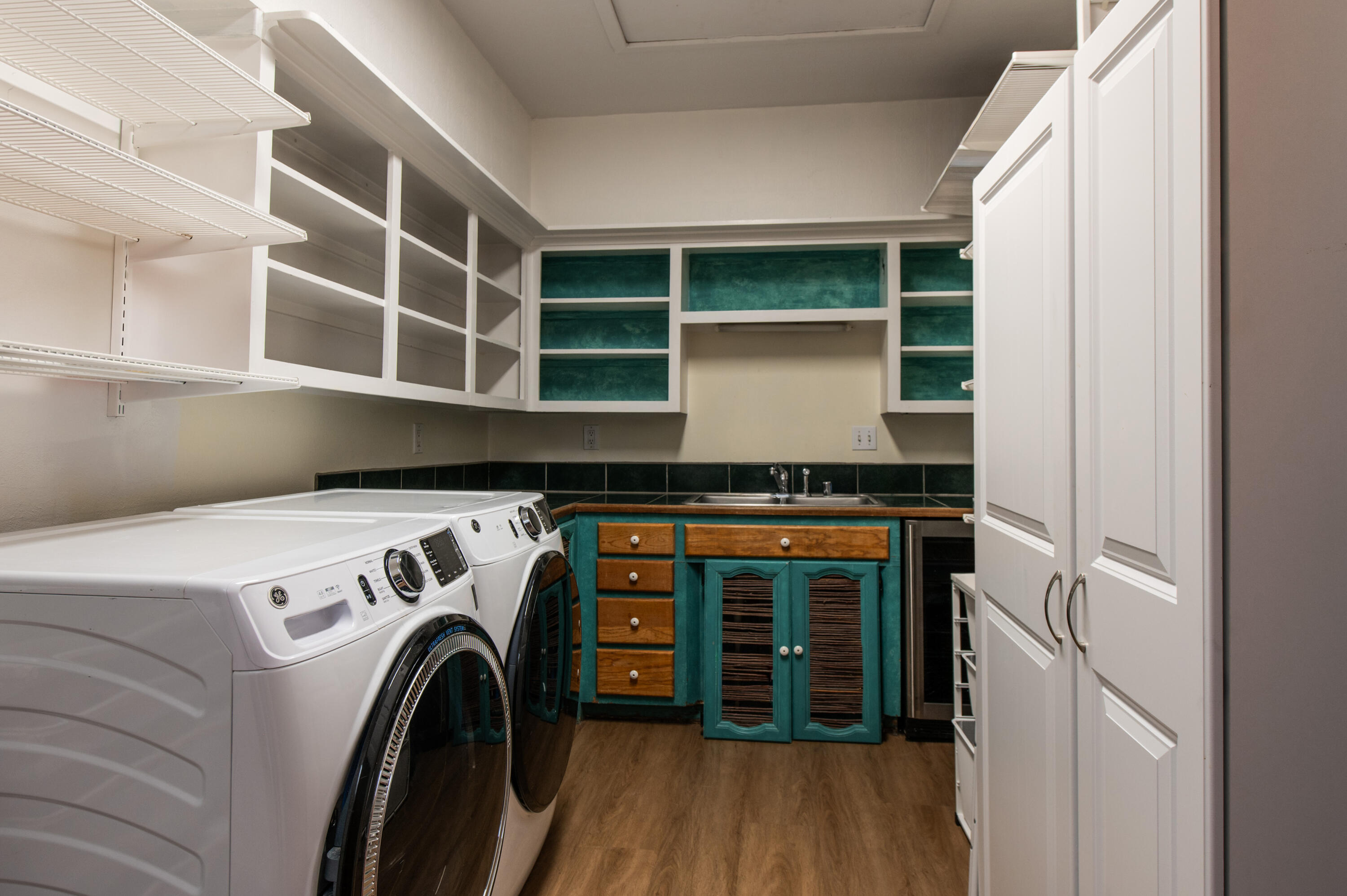 2700 RIO GRANDE Boulevard NW