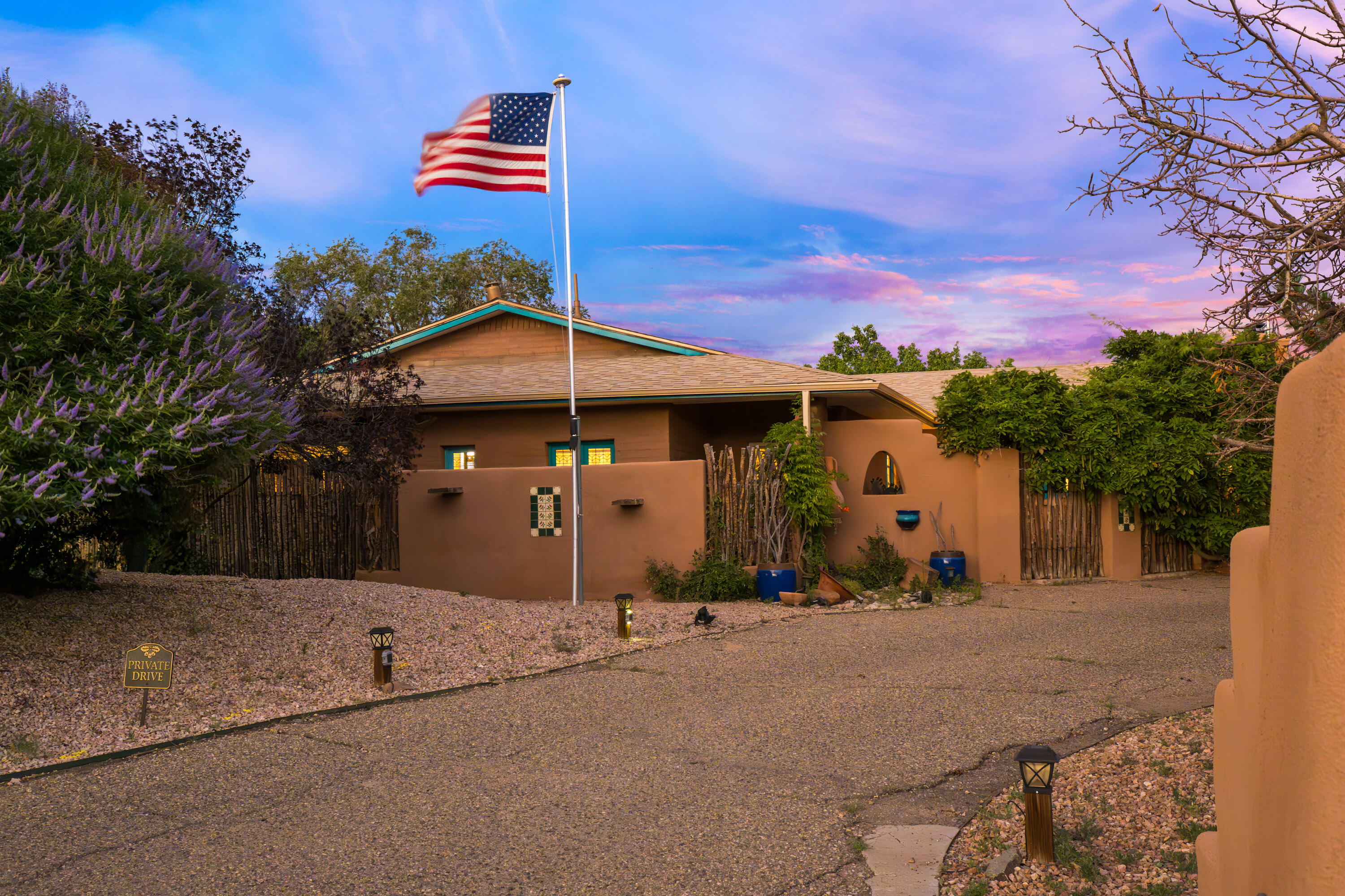 2700 RIO GRANDE Boulevard NW