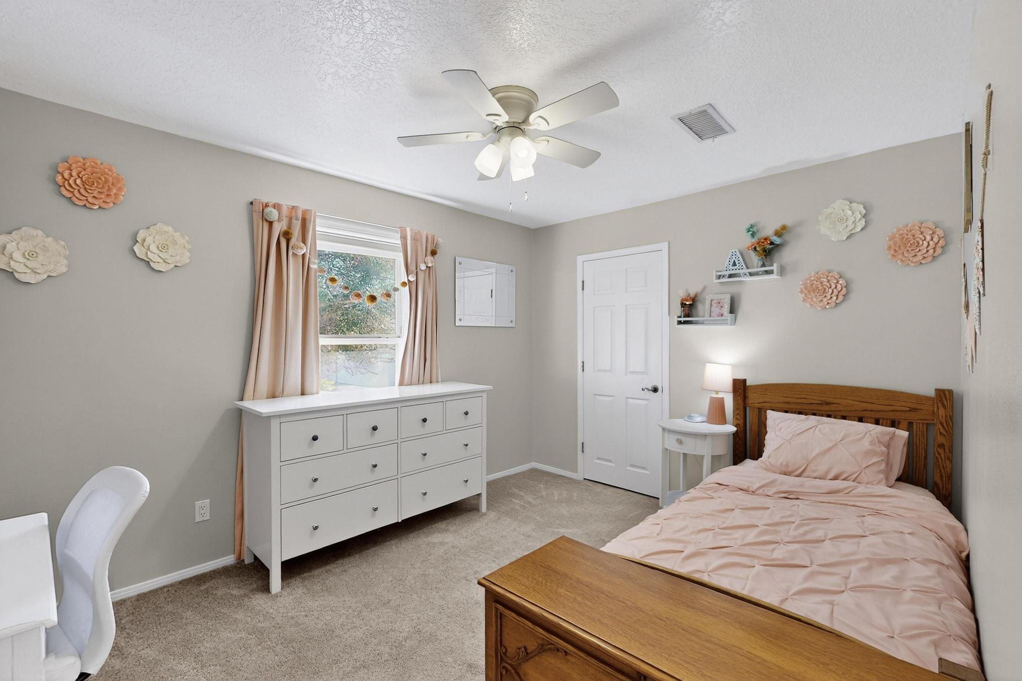 1421 HILLSIDE Drive
