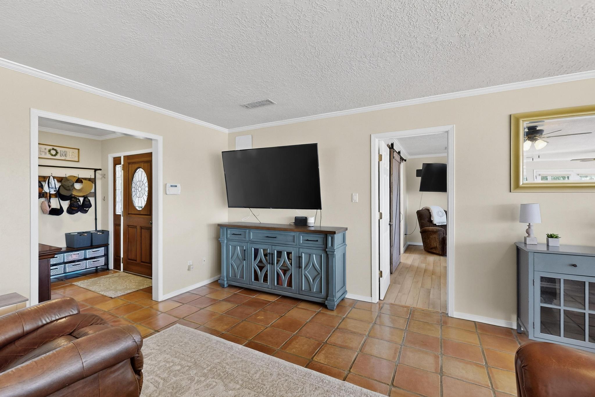 1421 HILLSIDE Drive