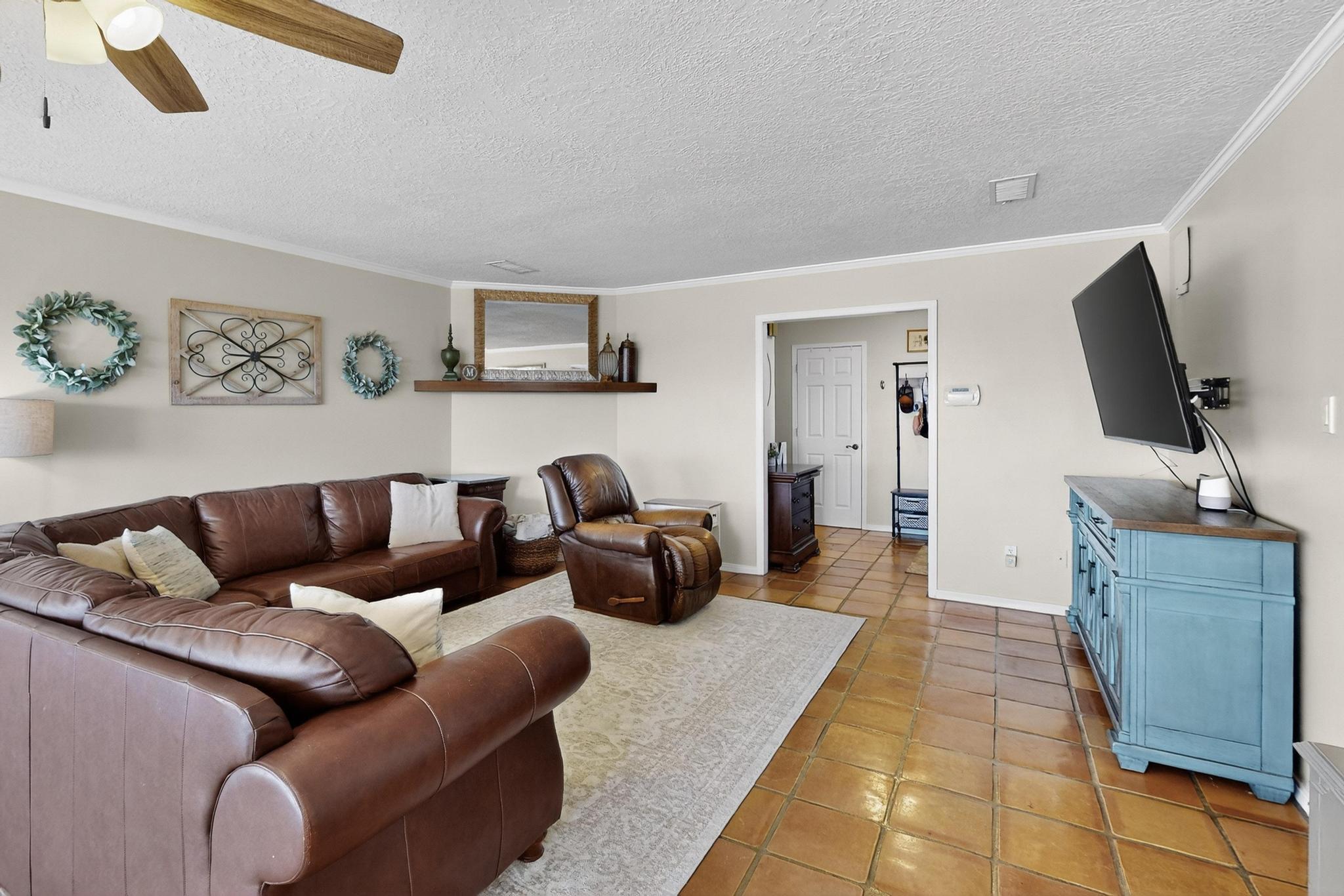 1421 HILLSIDE Drive