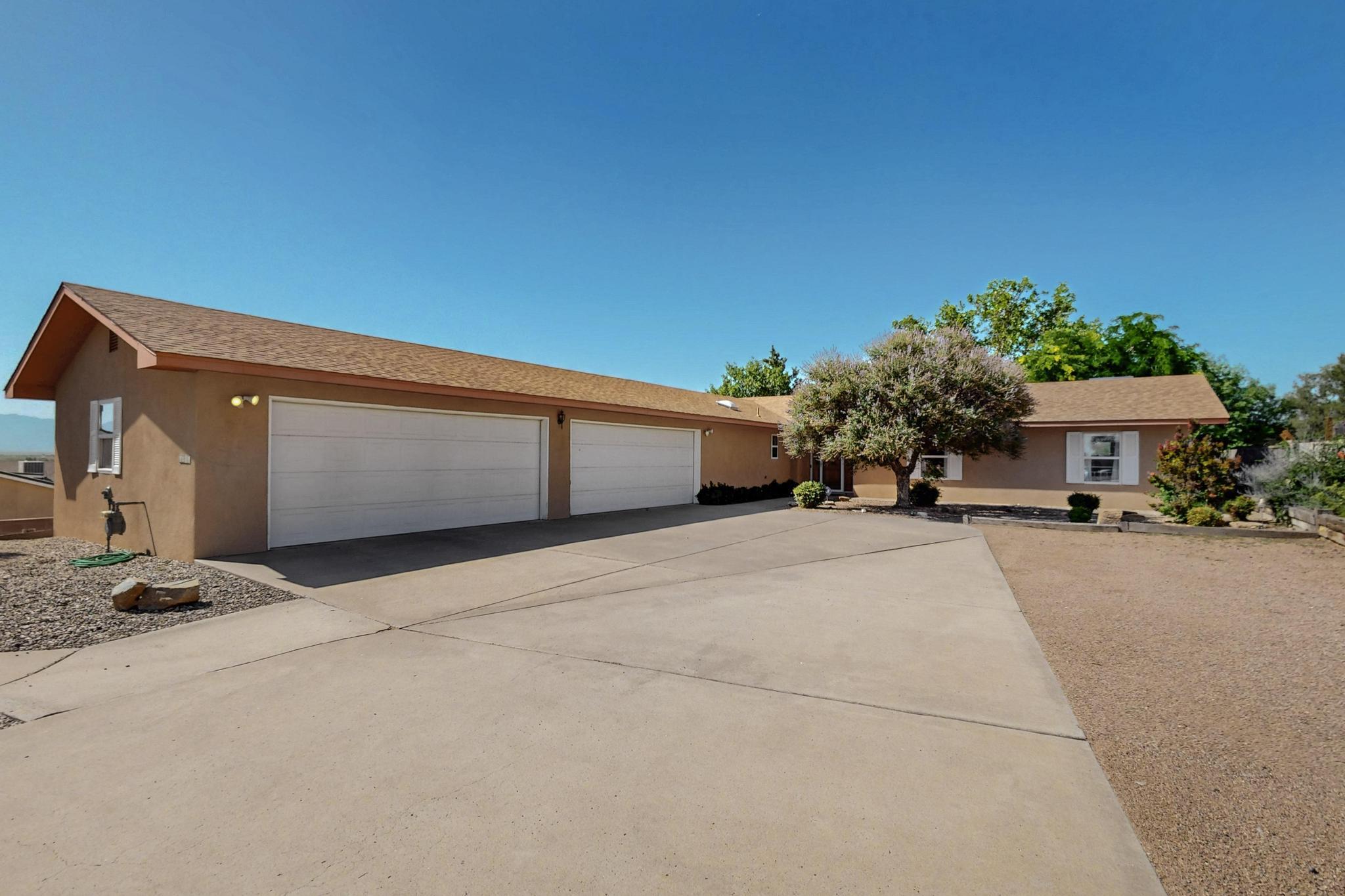 1421 HILLSIDE Drive