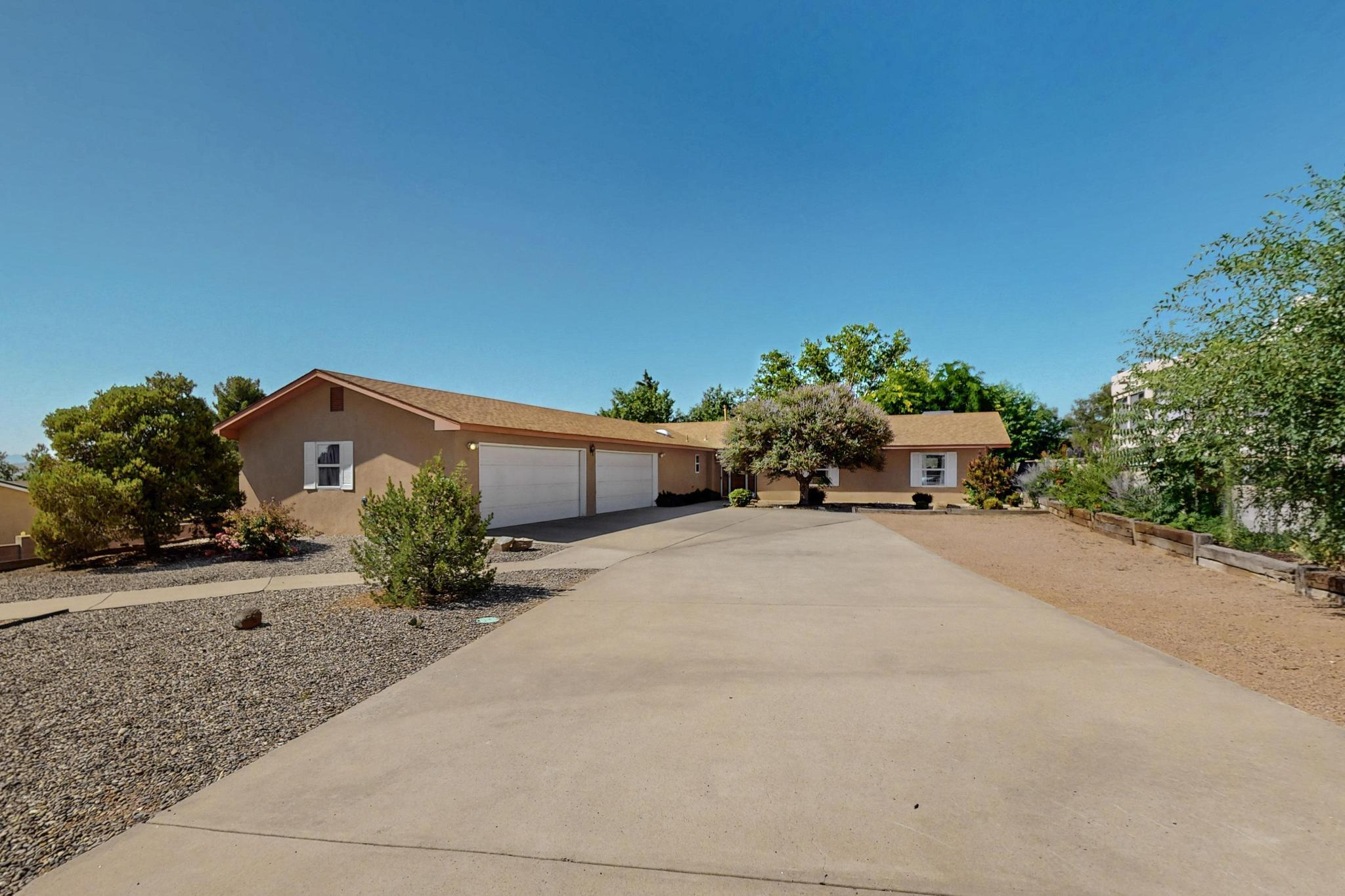1421 HILLSIDE Drive