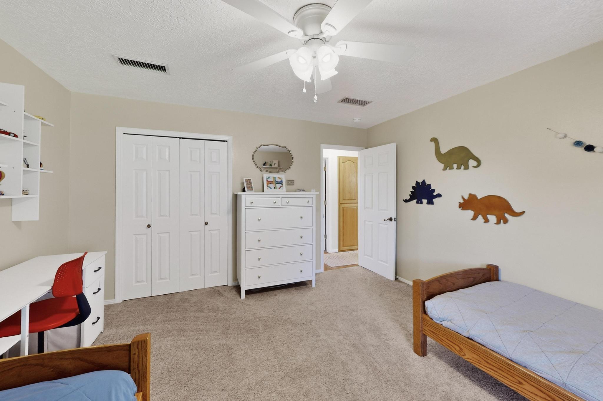 1421 HILLSIDE Drive